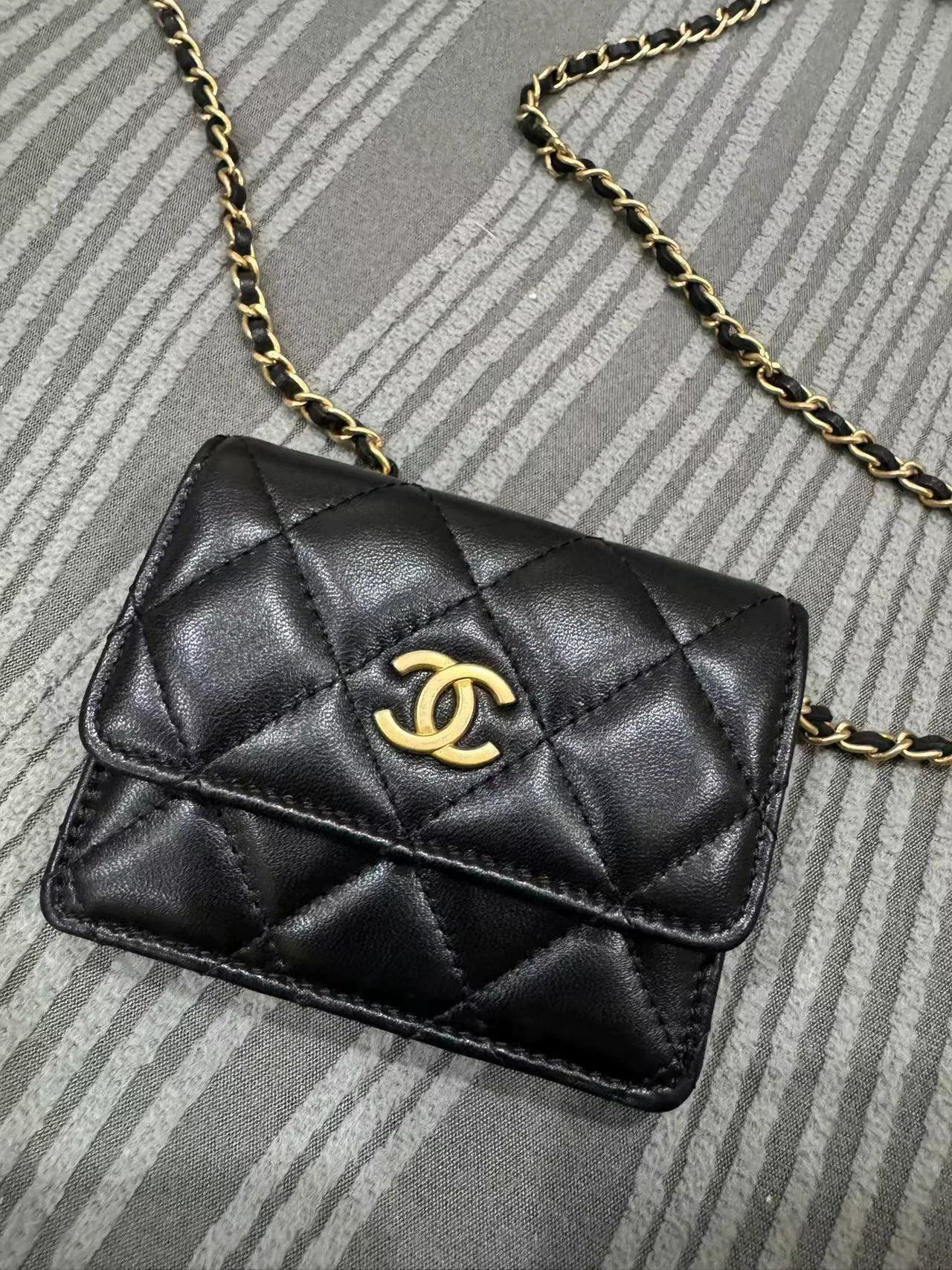 Chanel CHANEL Ruffle Chain Bag 30 Size ONE SIZE - 2 Thumbnail