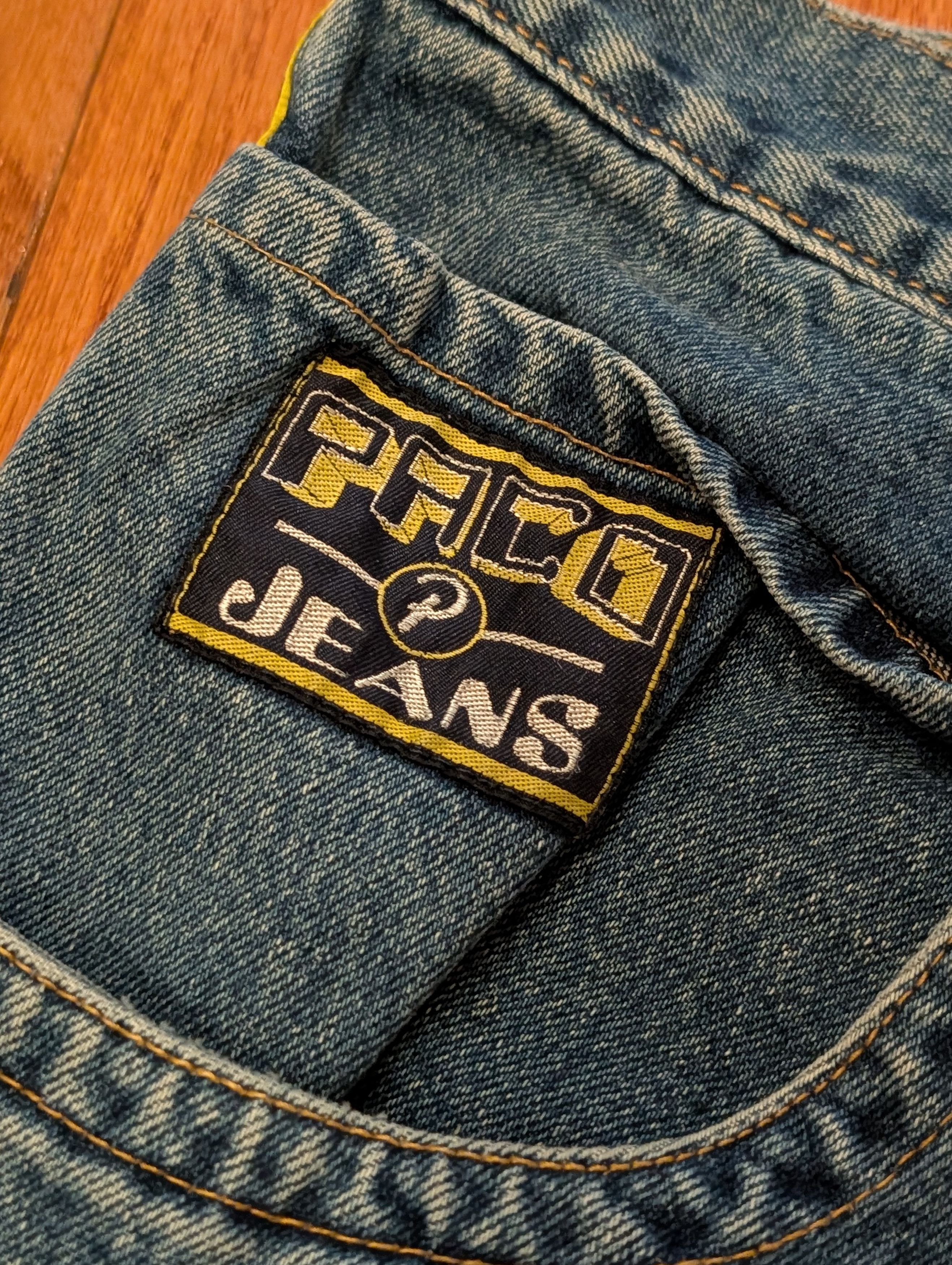 Southpole VTG Paco Jeans Embroidered Baggy Denim Skater Shorts Size US 38 / EU 54 - 9 Thumbnail