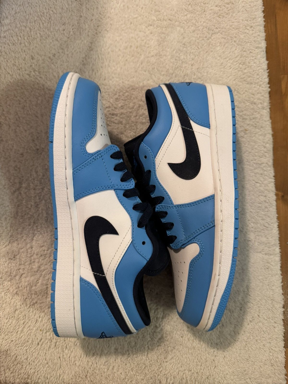 Jordan Brand Jordan 1 Low UNC 2021 Size US 8.5 / EU 41-42 - 1 Thumbnail
