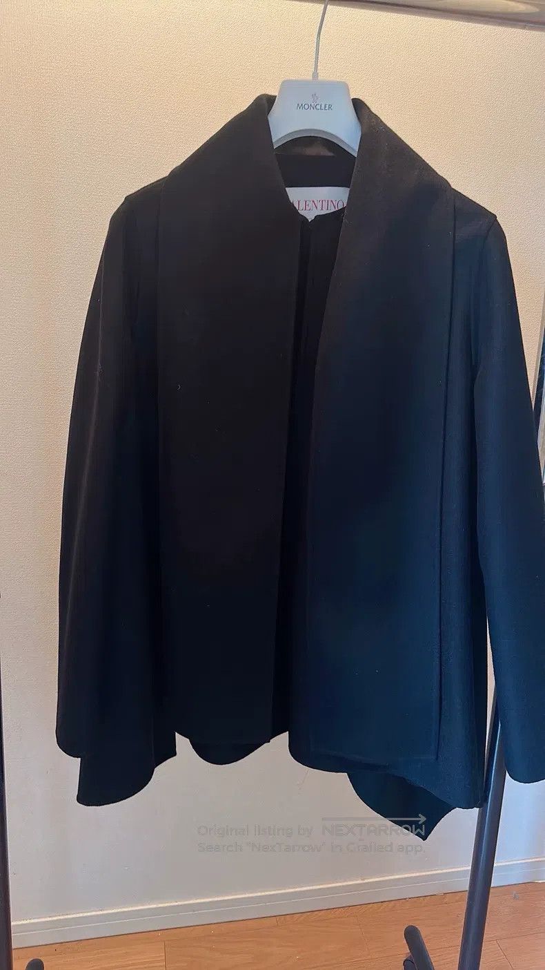 Valentino Valentino woolen coat Size M / US 6-8 / IT 42-44 - 1 Thumbnail