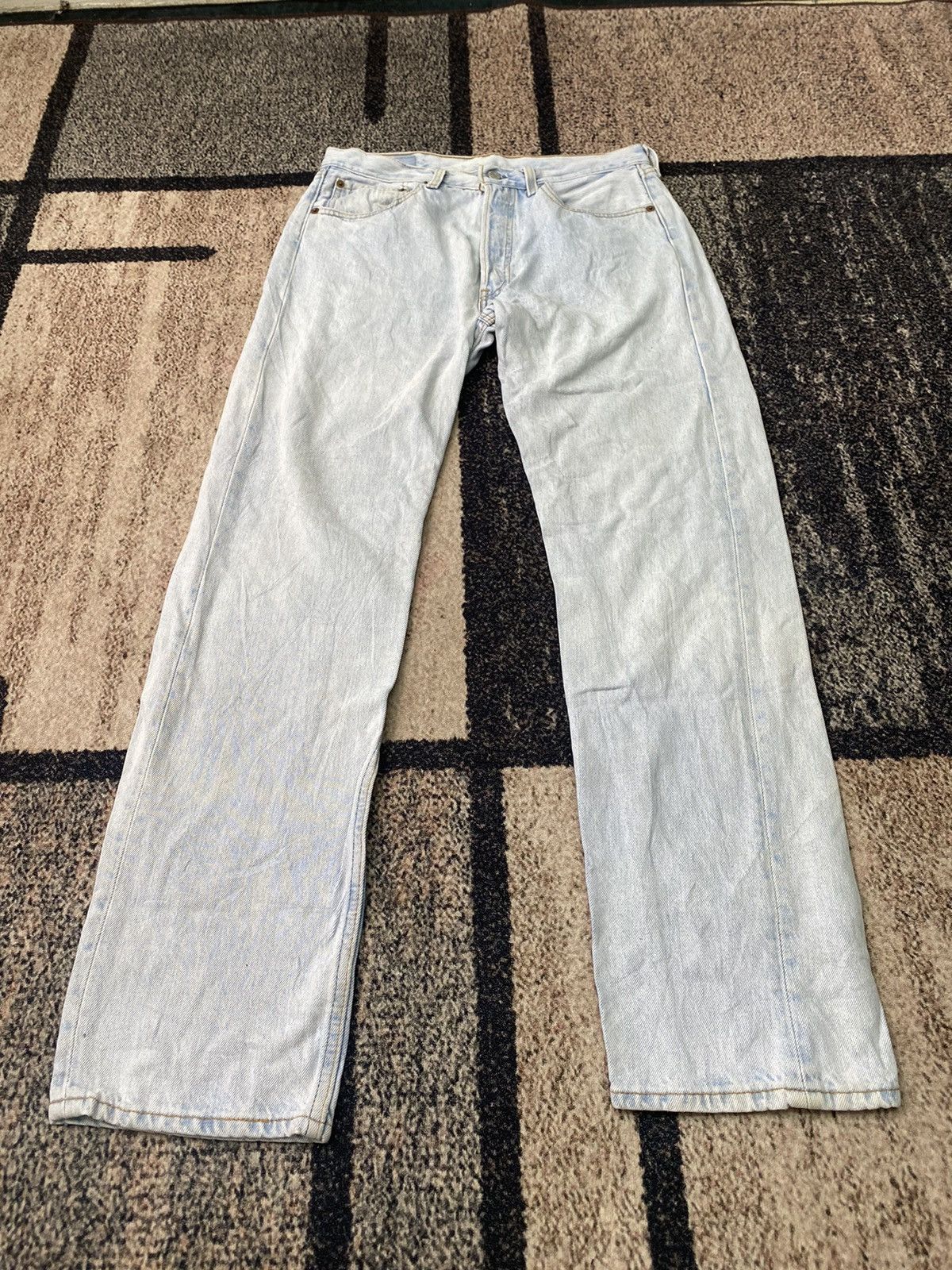 Levi's × Levi's Vintage Clothing Vintage Levi’s 501 Light Blue Washed Denim Made in USA Size US 32 / EU 48 - 2 Thumbnail