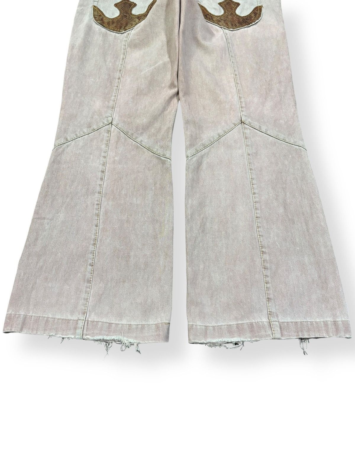 Tornado Mart Nicole Club Python Skin Bootcut Flare Distress Grunge Jeans Size US 33 - 12 Thumbnail