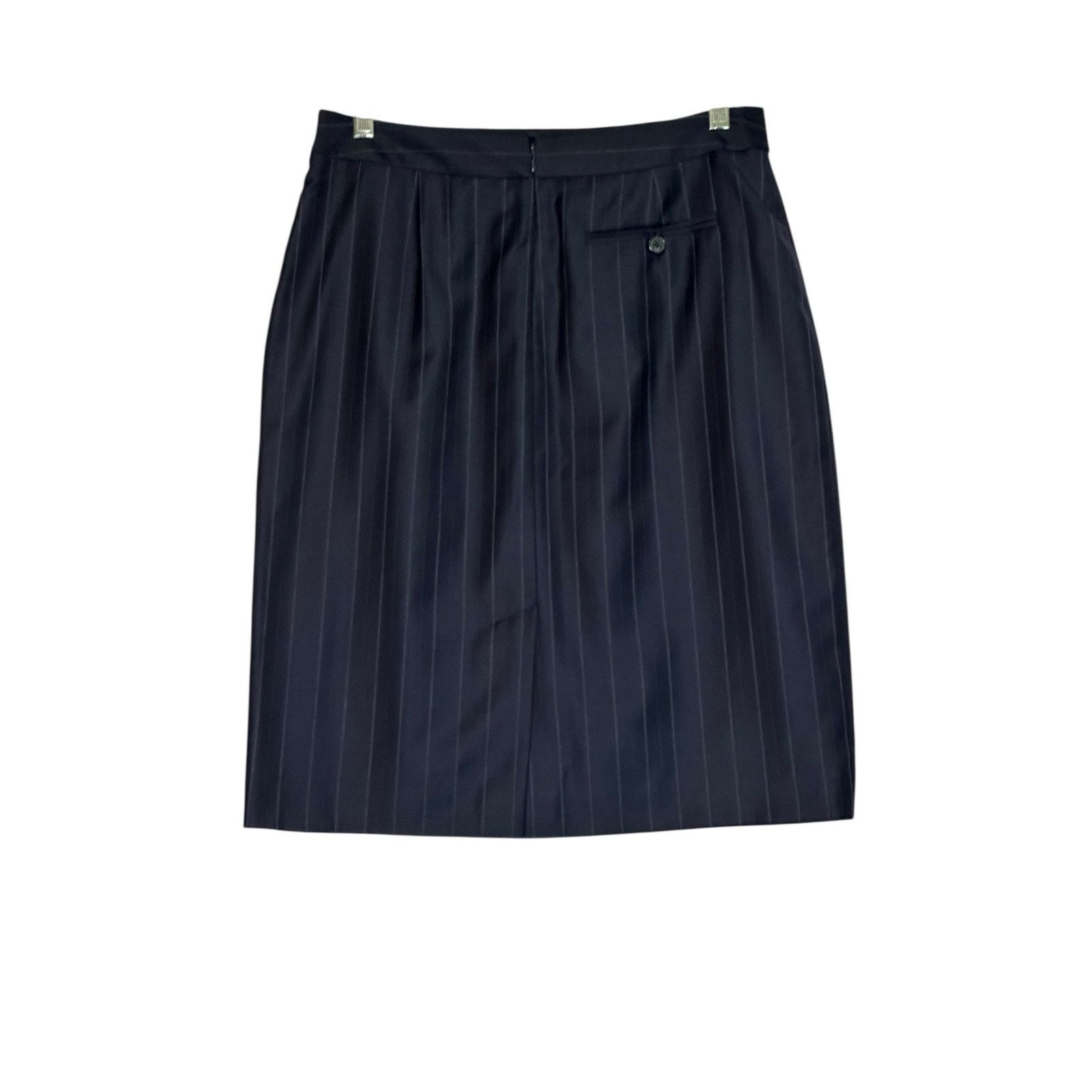 Brooks Brothers Brooks Brothers navy blue pinstripes suit skirt size 8 Size 30" / US 8 / IT 44 - 5 Thumbnail
