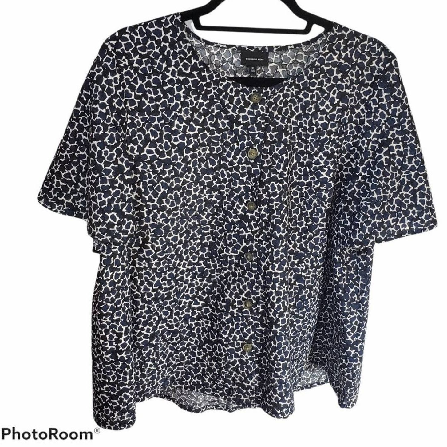 Other Who What Wear | Blue, Button Down, Giraffe Print Shirt | XL Size XL / US 12-14 / IT 48-50 - 1 Thumbnail