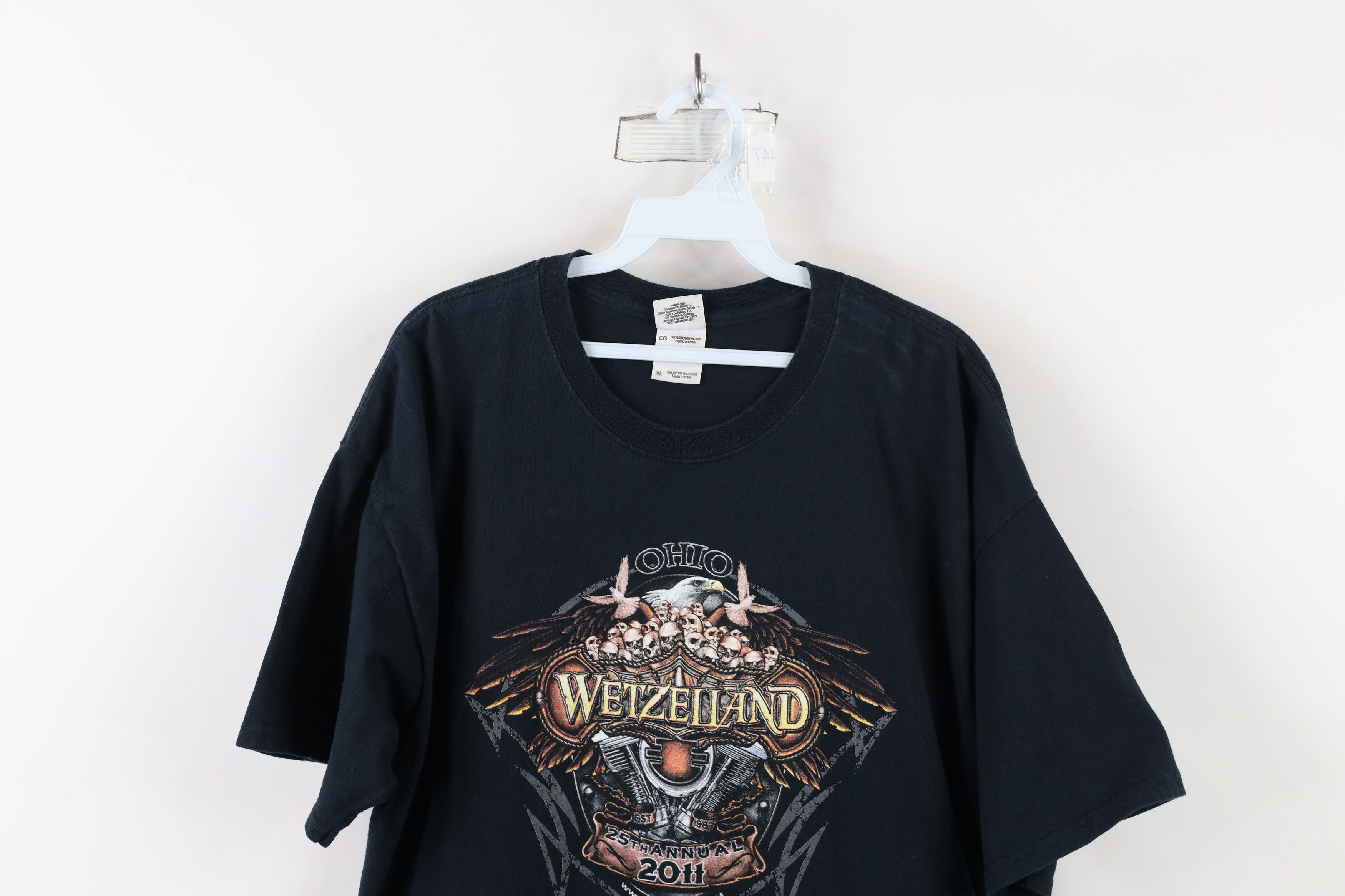 Vintage Vintage Y2K 2011 Ohio Wetzelland Skynyrd 69 Band T-Shirt Size US XL / EU 56 / 4 - 2 Thumbnail