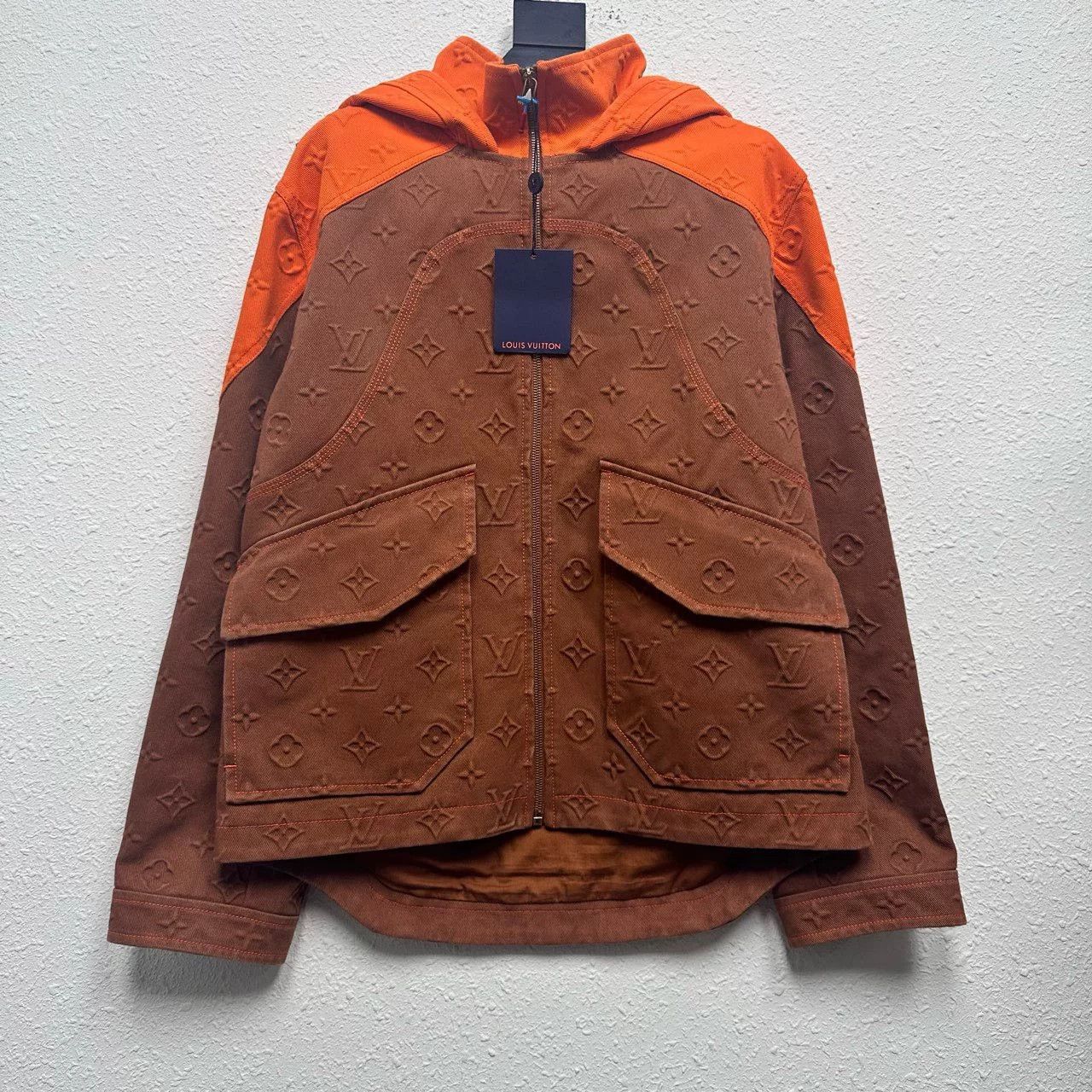 Louis Vuitton Louis Vuitton Monogram Embossed Colorblock Coat Size US S / EU 44-46 / 1 - 1 Thumbnail