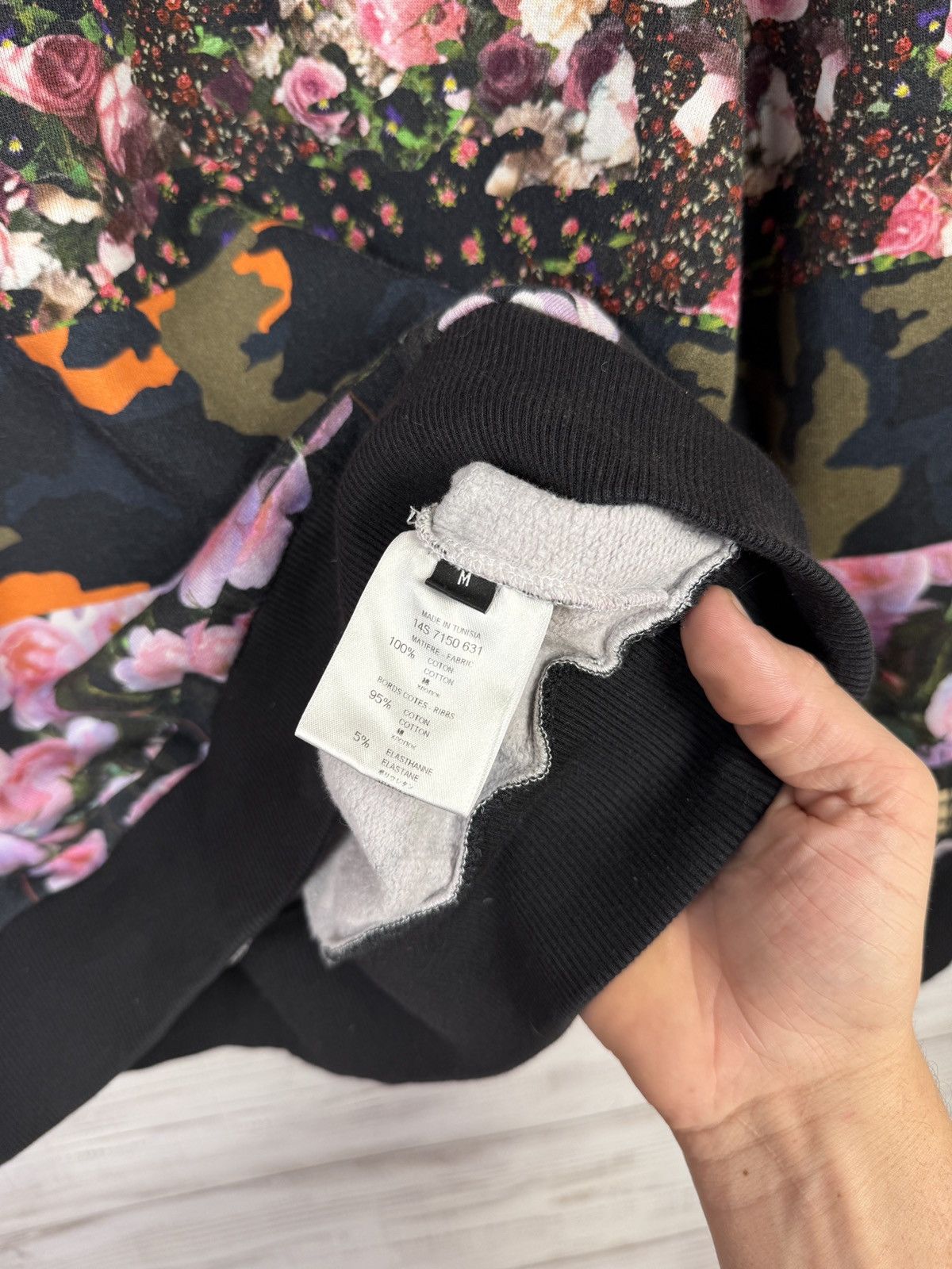 Givenchy Givenchy floral sweatshirt Size US M / EU 48-50 / 2 - 8 Thumbnail