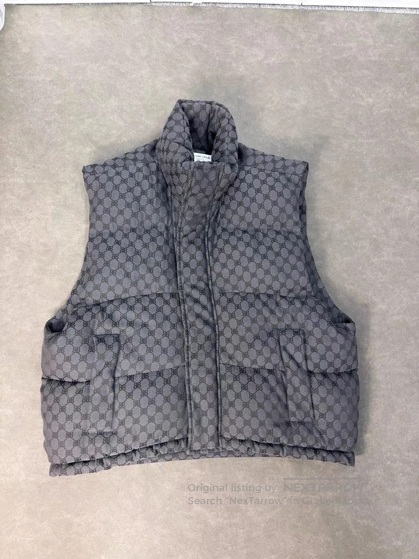 Balenciaga Black Patterned Puffer Vest . Size US XXS / EU 40 - 1 Thumbnail