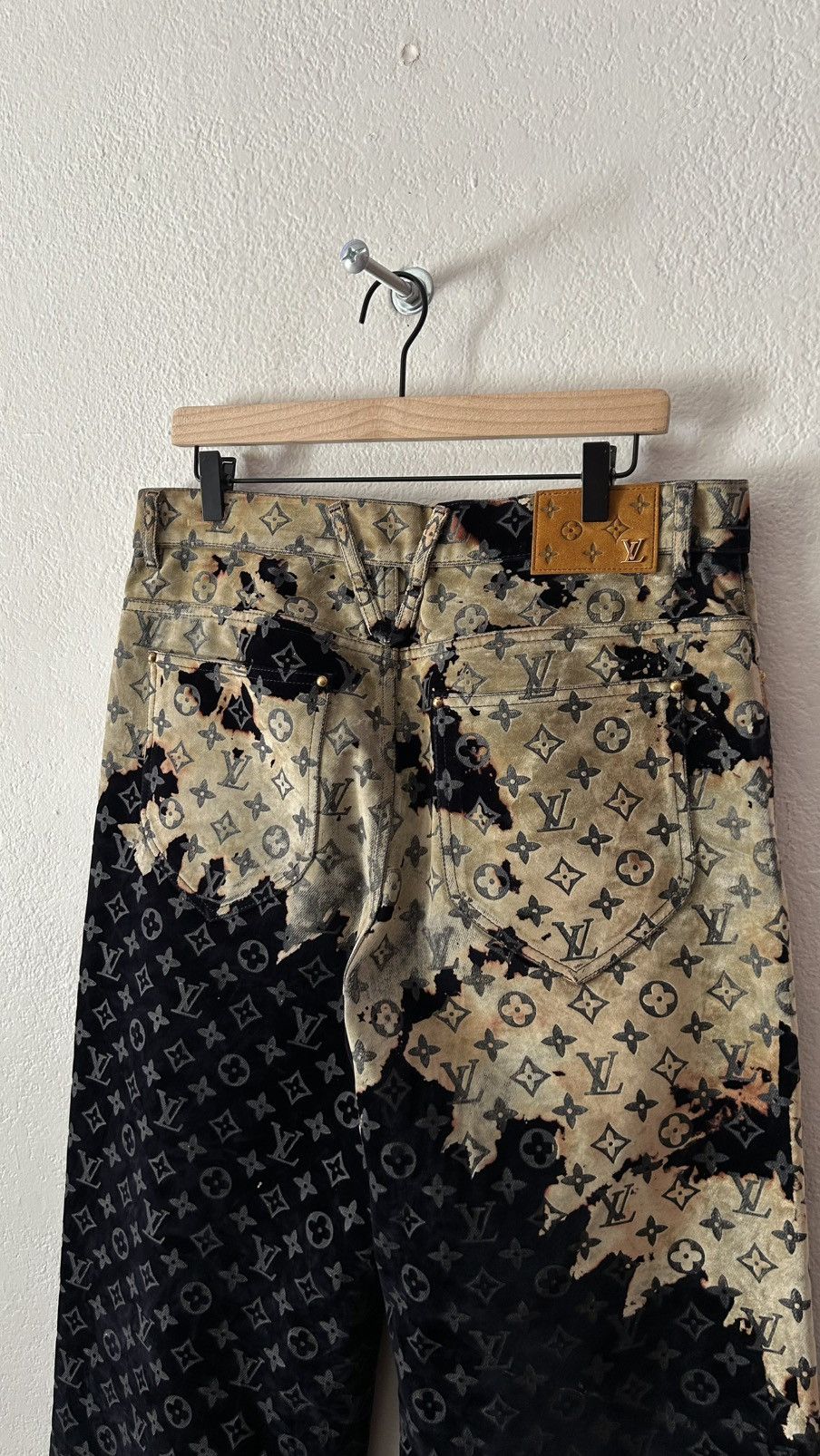 Louis Vuitton Louis Vuitton Fire Cloud Pants Size US 32 / EU 48 - 11 Thumbnail