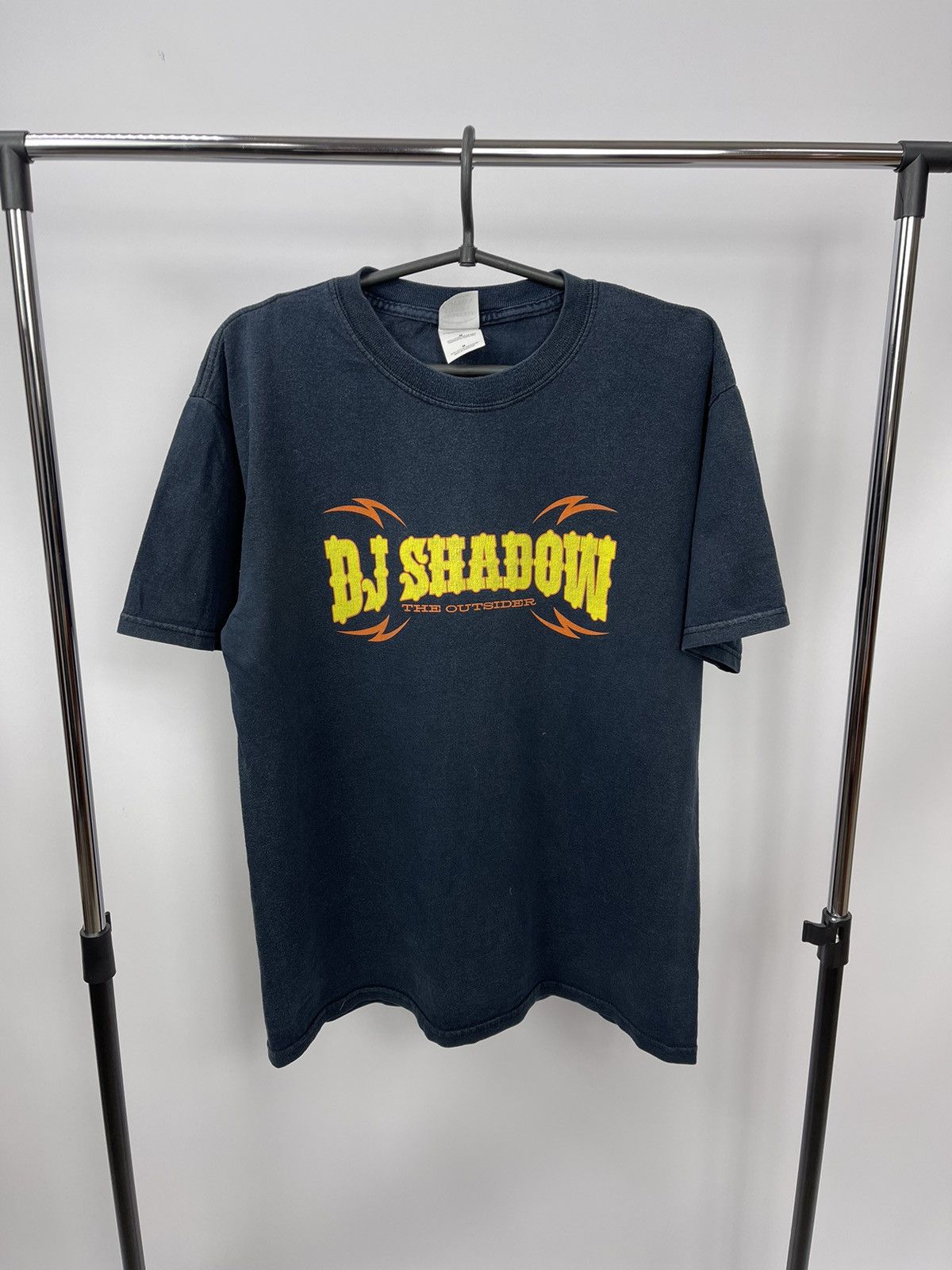 VTG DJ SHadow The Outsider T Shirt Men Size M Y2k Rap 2006