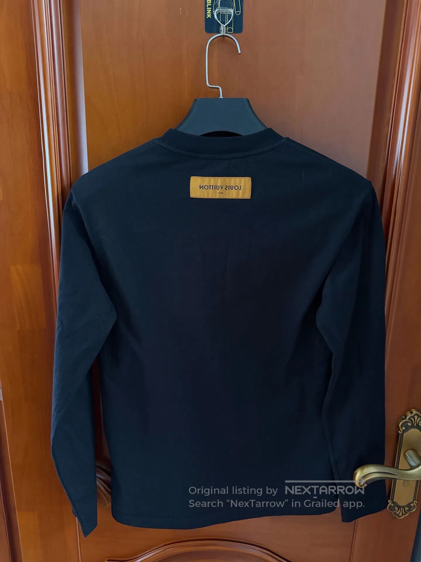 Louis Vuitton Louis Vuitton Engraved Logo Black Long Sleeve| Size US XS / EU 42 / 0 - 2 Thumbnail