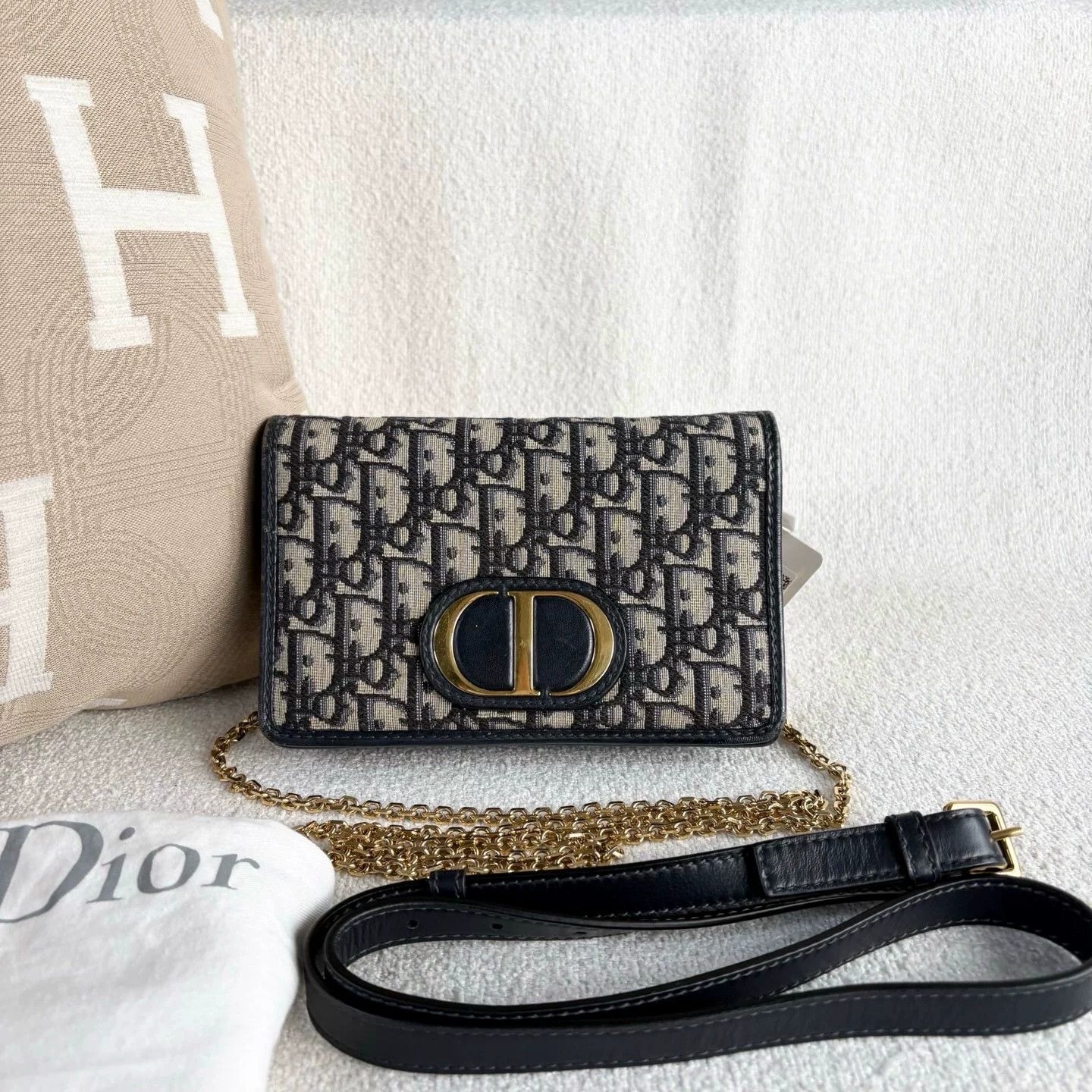 Dior Pre-loved Bag Very good condition Size ONE SIZE - 1 Thumbnail