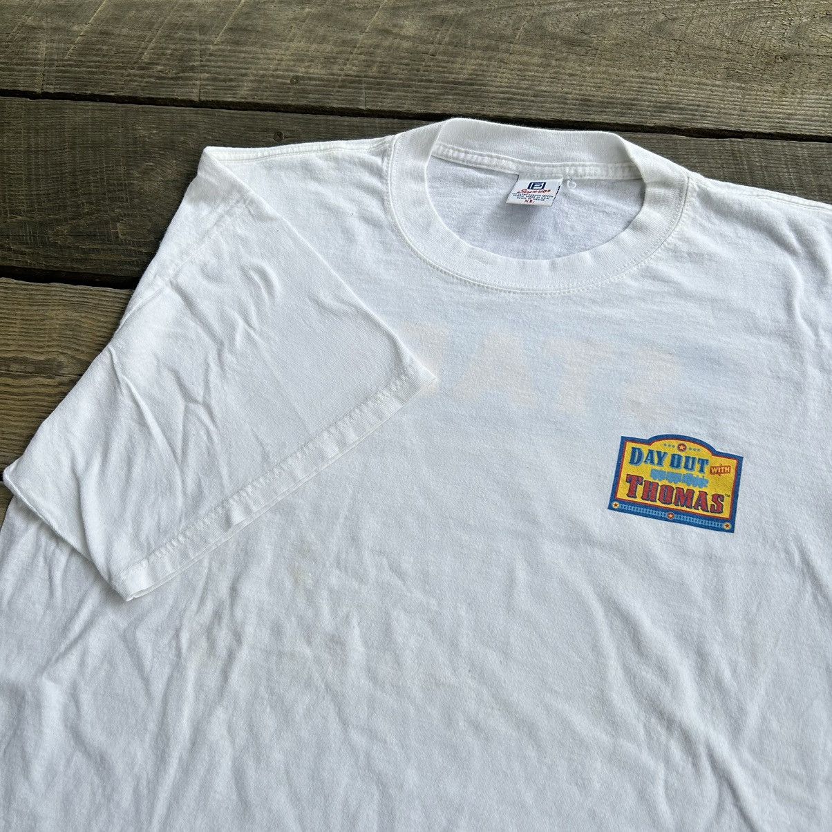 Vintage Vintage Thomas The Train A Day Out With Thomas Staff T Shirt Size US XL / EU 56 / 4 - 1 Thumbnail