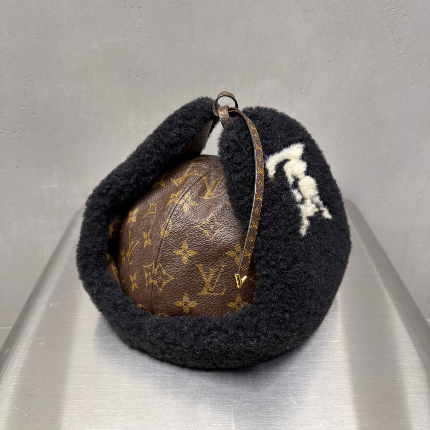 Louis Vuitton Louis Vuitton Patchwork Black Hat S Men Size ONE SIZE - 1 Thumbnail