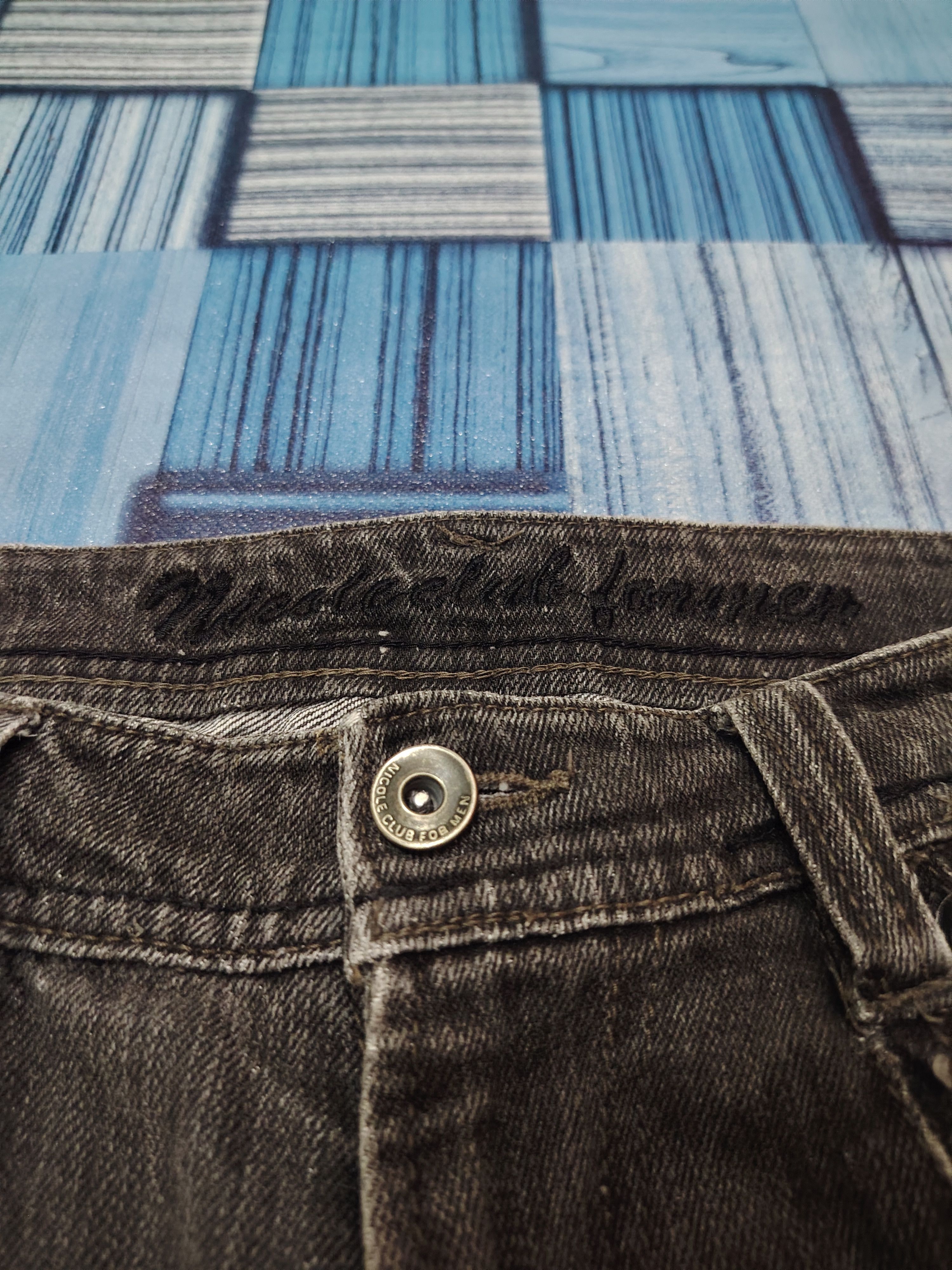 Le Grande Bleu (L.G.B.) Japanese Nicole Club Washed Black Distressed Flared Jeans Size US 29 - 11 Thumbnail