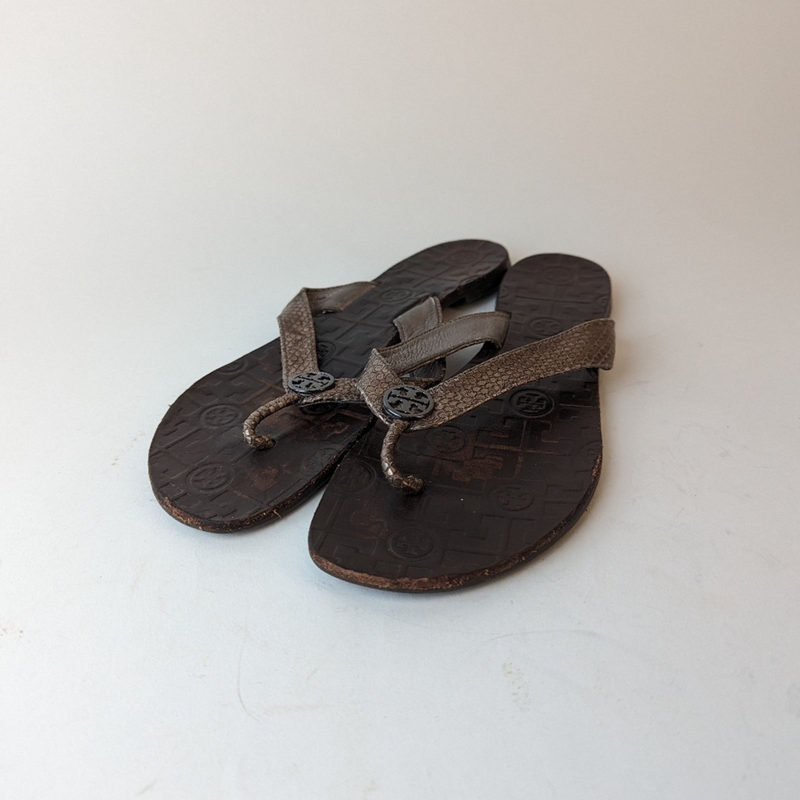 Tory Burch Tory Burch Thora Metallic Snakeskin Leather Flip Flops / 9 Size US 9 / IT 39 - 9 Thumbnail