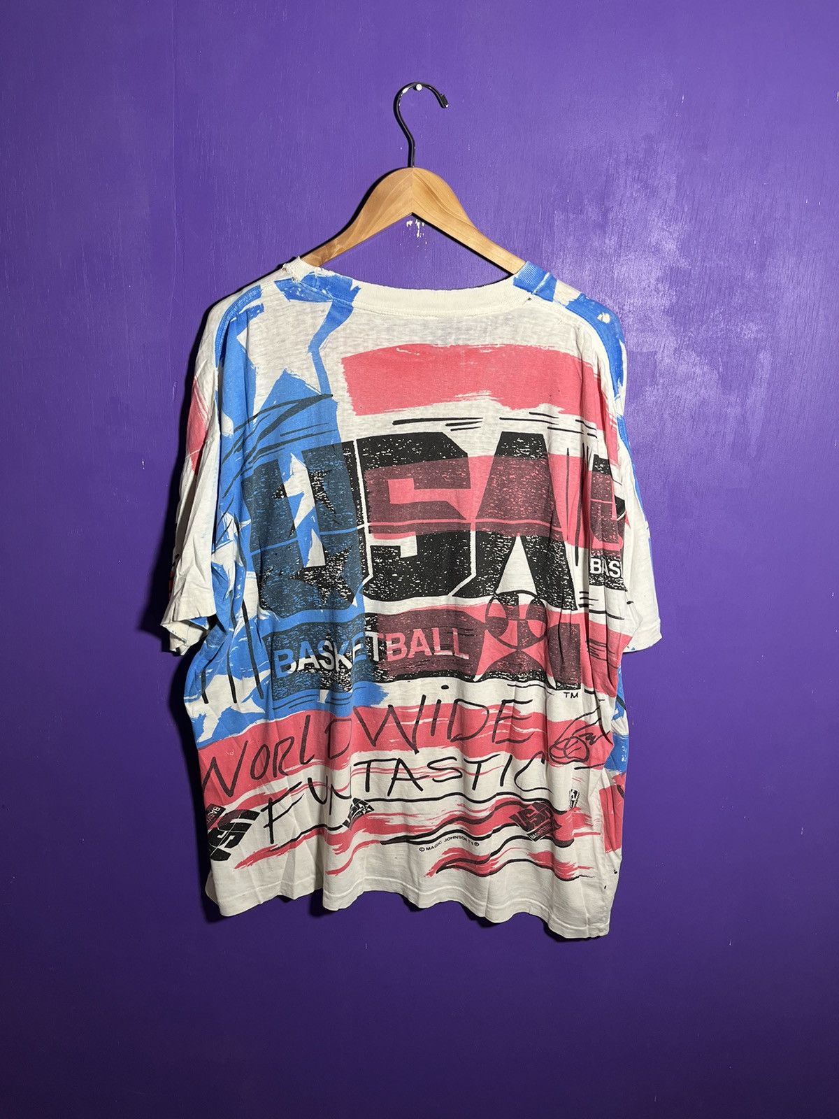 NBA × Vintage Vintage 90s Magic Johnson USA basketball AOP t-shirt Size US XXL / EU 58 / 5 - 2 Thumbnail