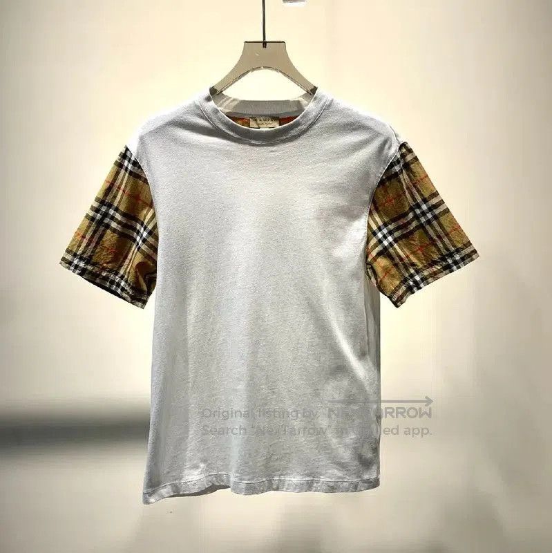 Burberry Burberry White Cotton T-Shirt with Check Sleeves. Size XS / US 0-2 / IT 36-38 - 1 Thumbnail