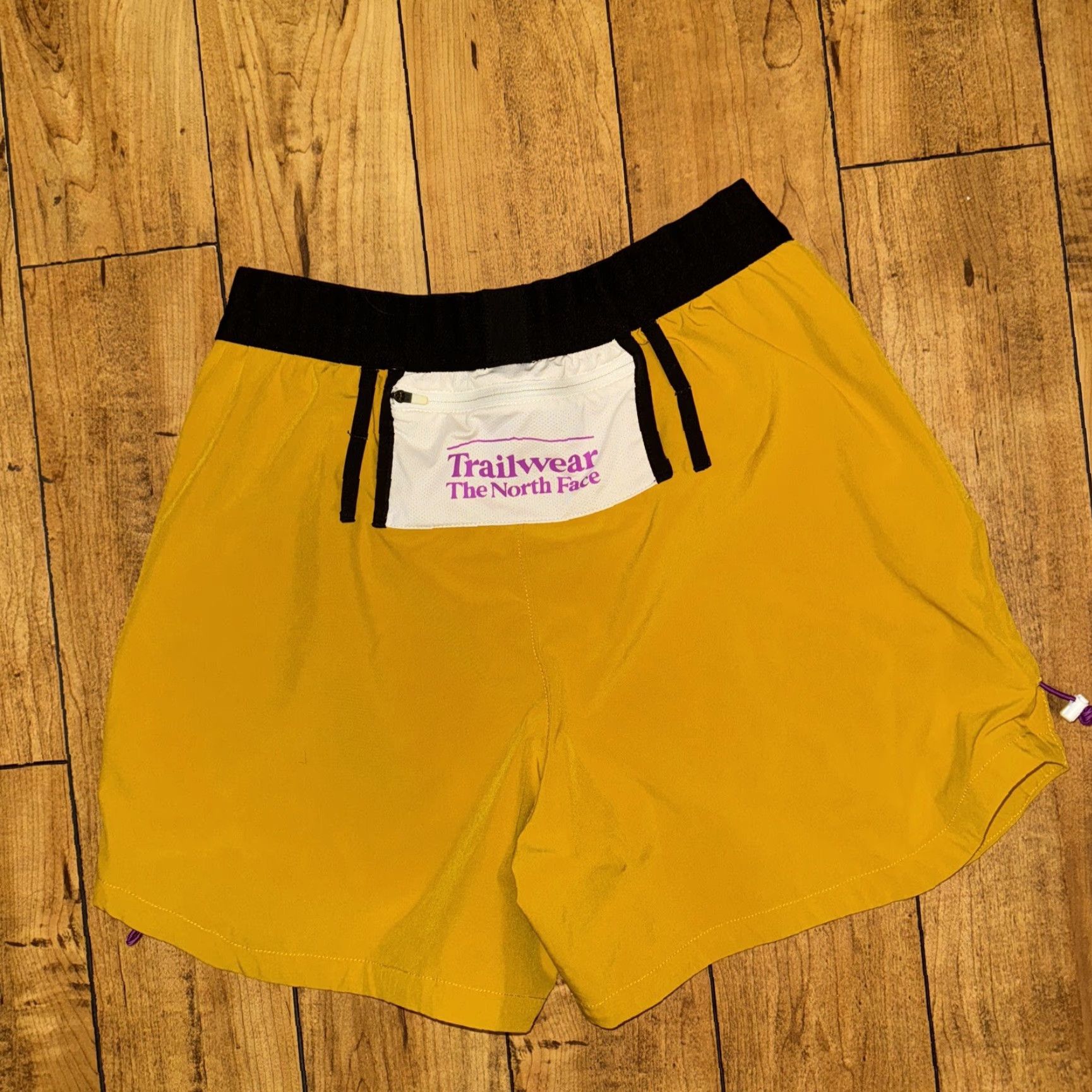 The North Face The North Face Women’s Shorts Medium Yellow Size 32" / US 10 / IT 46 - 5 Thumbnail