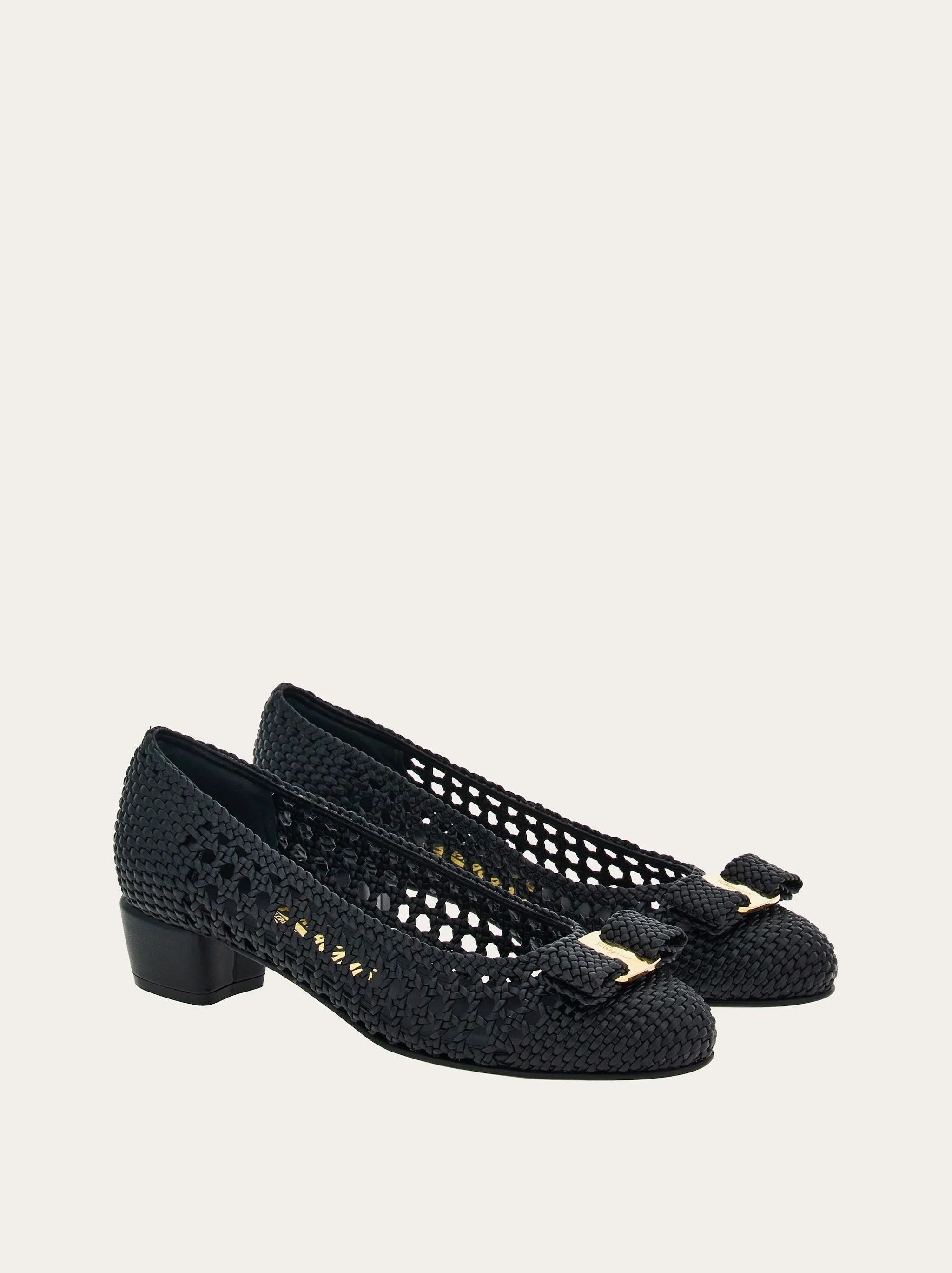 Salvatore Ferragamo o1s1rm0924 Vara Woven Pumps in Black Size US 9.5 / IT 39.5 - 5 Thumbnail