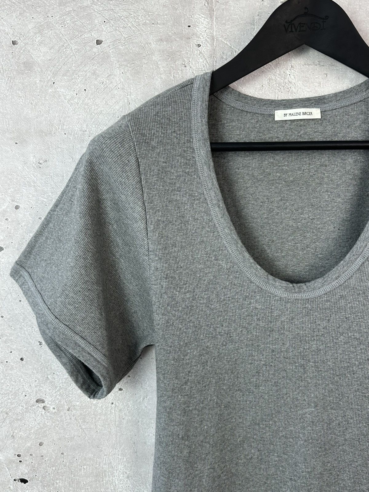 By Malene Birger By Malene Birger Lunai Grey Short Sleeve Cotton T-shirt Size L / US 10 / IT 46 - 2 Thumbnail