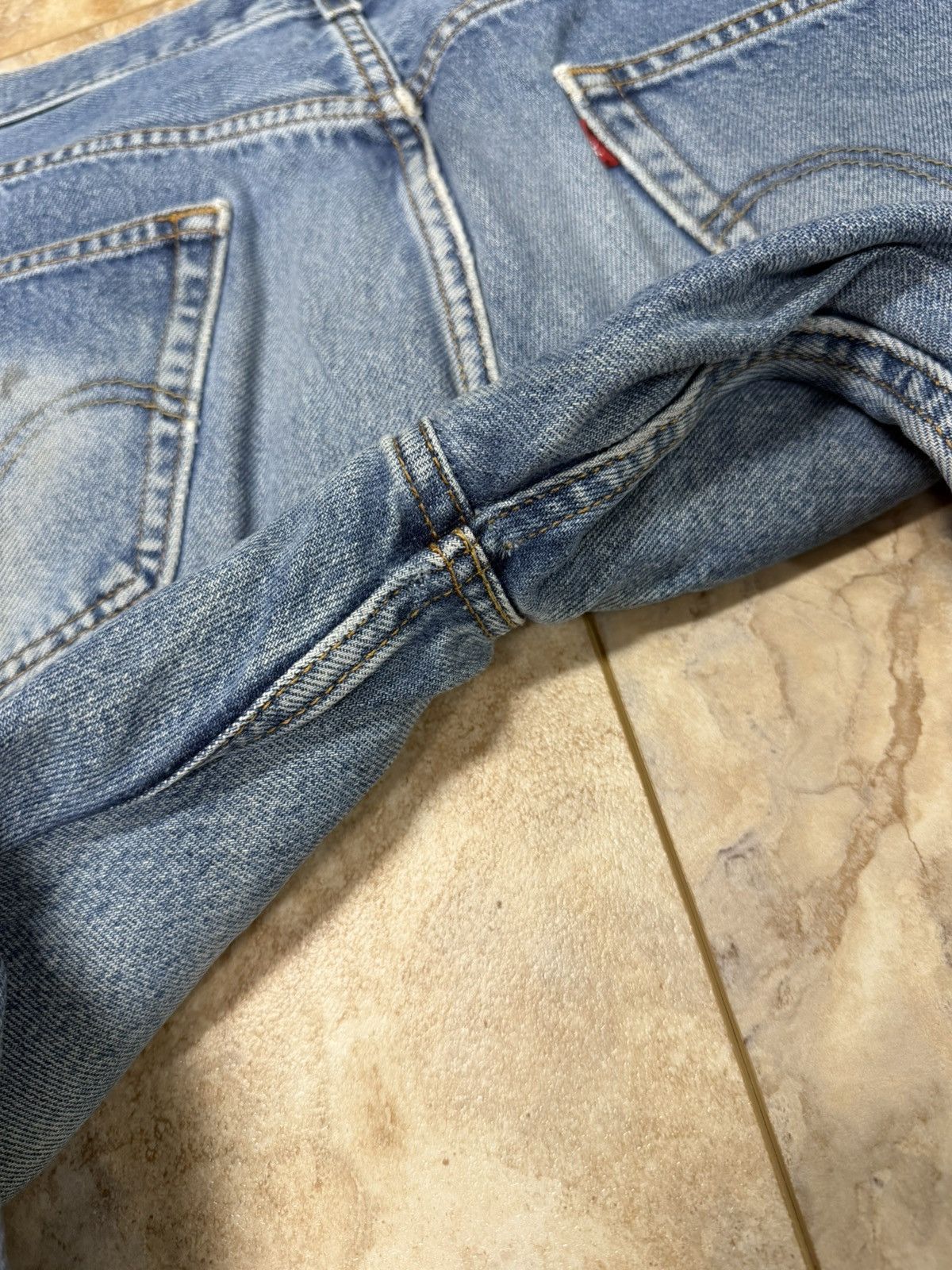 Levi's Levi’s Vintage 505 Light Wash Distressed Denim Size US 34 / EU 50 - 9 Thumbnail