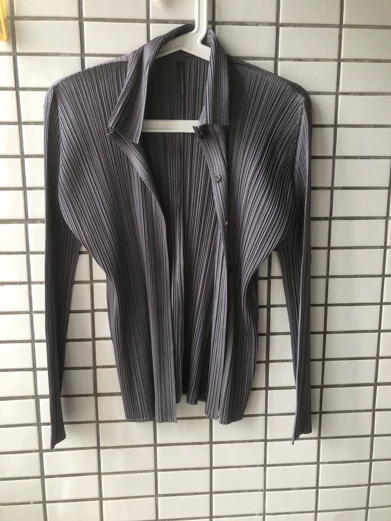 Issey Miyake Issey Miyake size:3 Dark grey pleated coat Size XS / US 0-2 / IT 36-38 - 1 Thumbnail