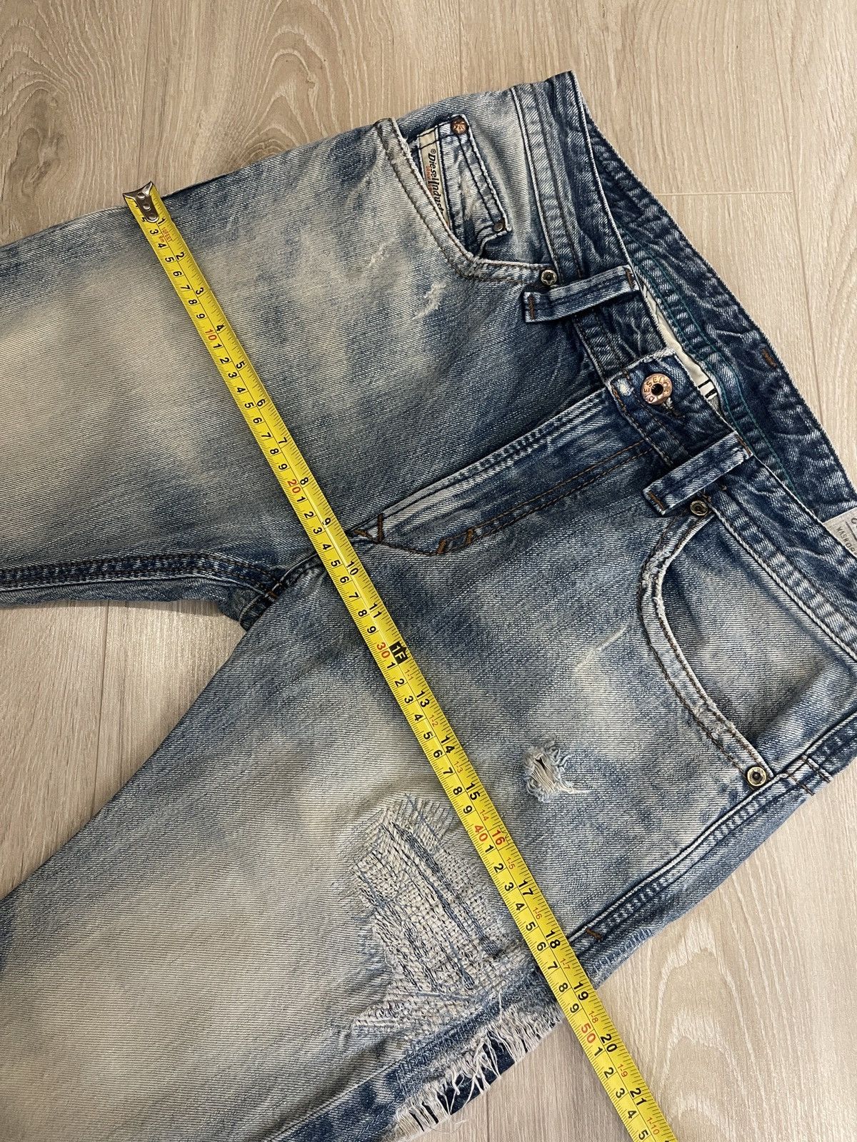 Diesel Vintage Diesel Distressed Jeans Faded Denim Pants W28 L32 Size US 28 / EU 44 - 16 Thumbnail