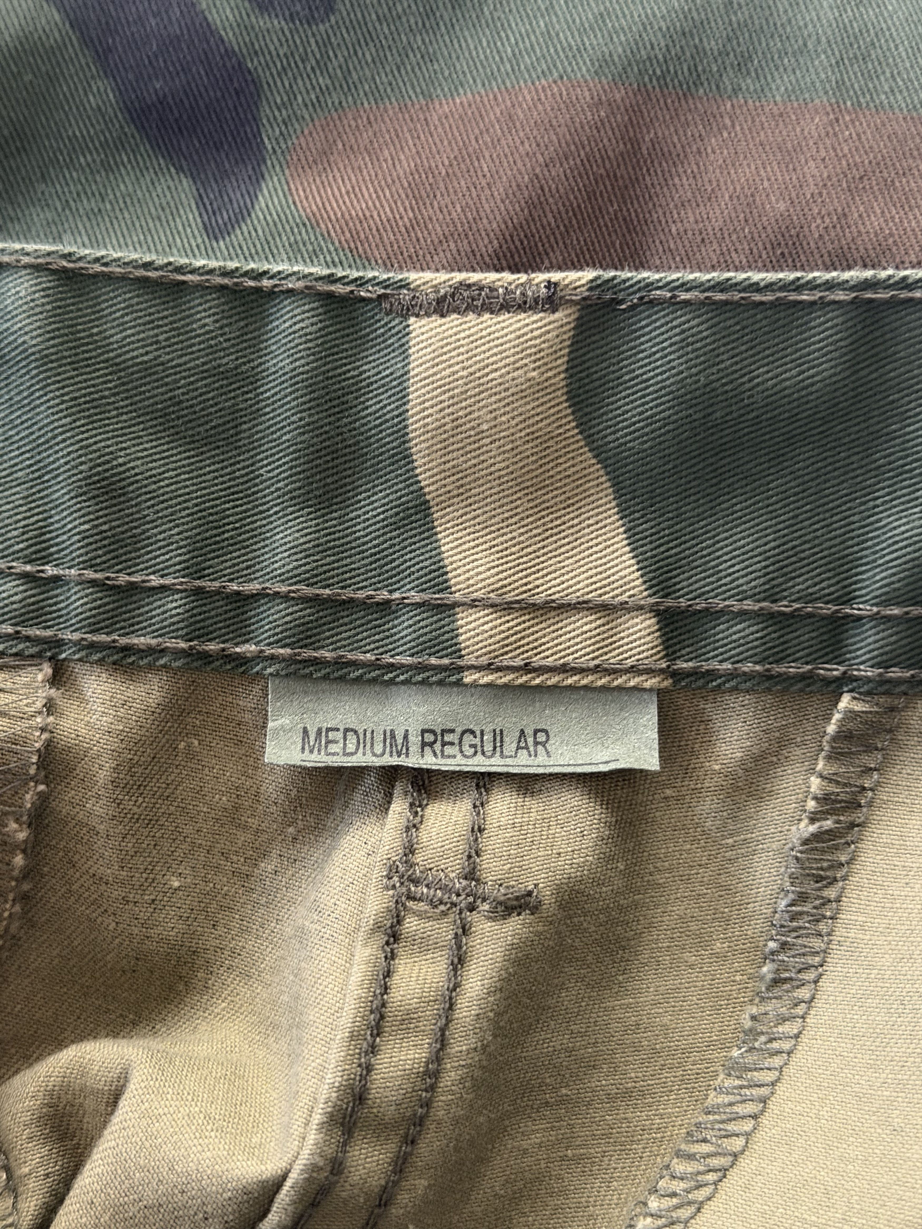 The GV Gallery GvGallery Raspberry Hills Cargo Pants Size US 32 / EU 48 - 2 Thumbnail