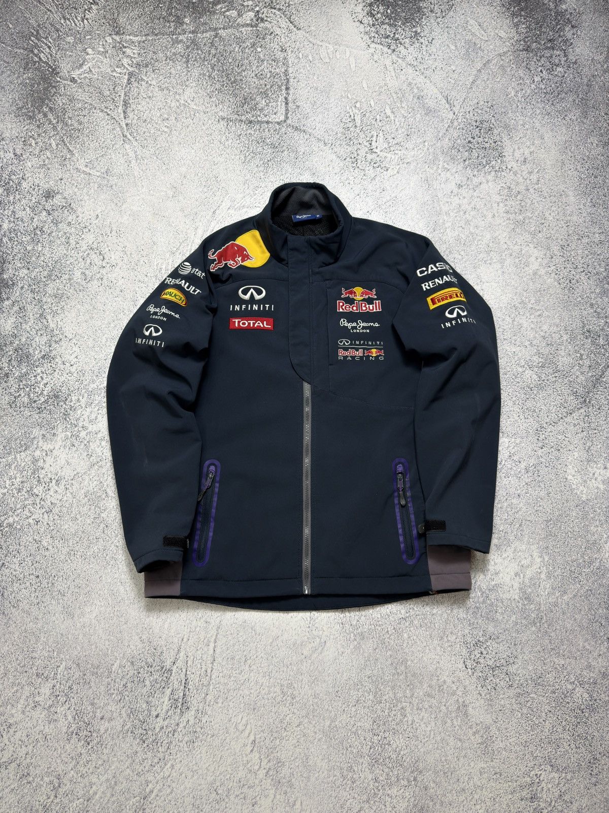 Pepe Jeans Vintage Red Bull Racing F1 Team Softshell Jacket Pepe Jeans Size US XL / EU 56 / 4 - 1 Thumbnail