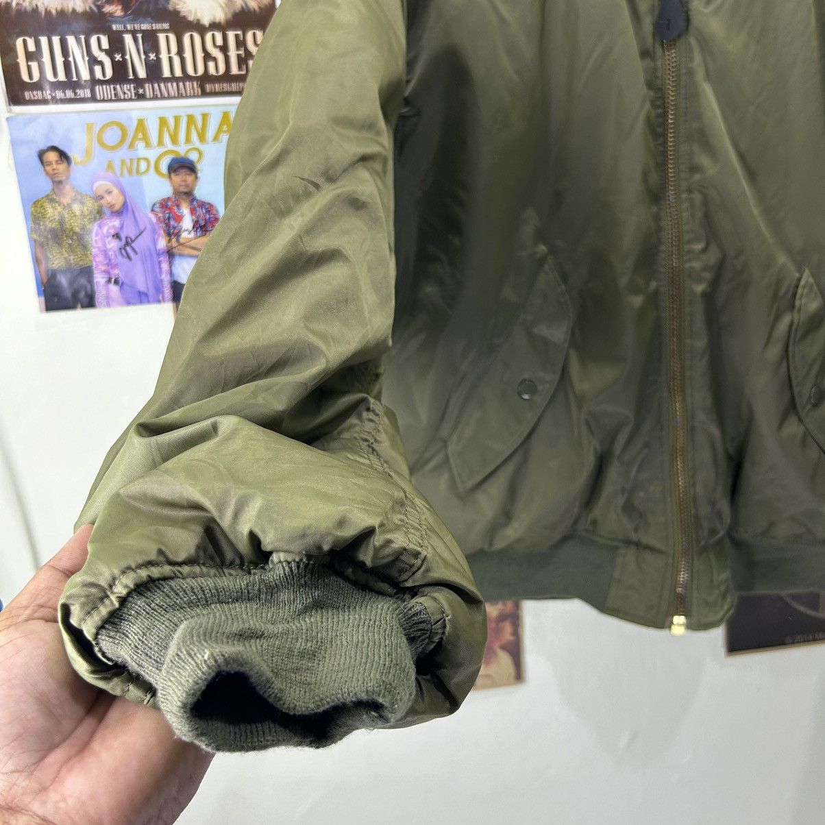 Vintage Vintage Military Style Bomber Jacket Army Green Size US XL / EU 56 / 4 - 6 Thumbnail