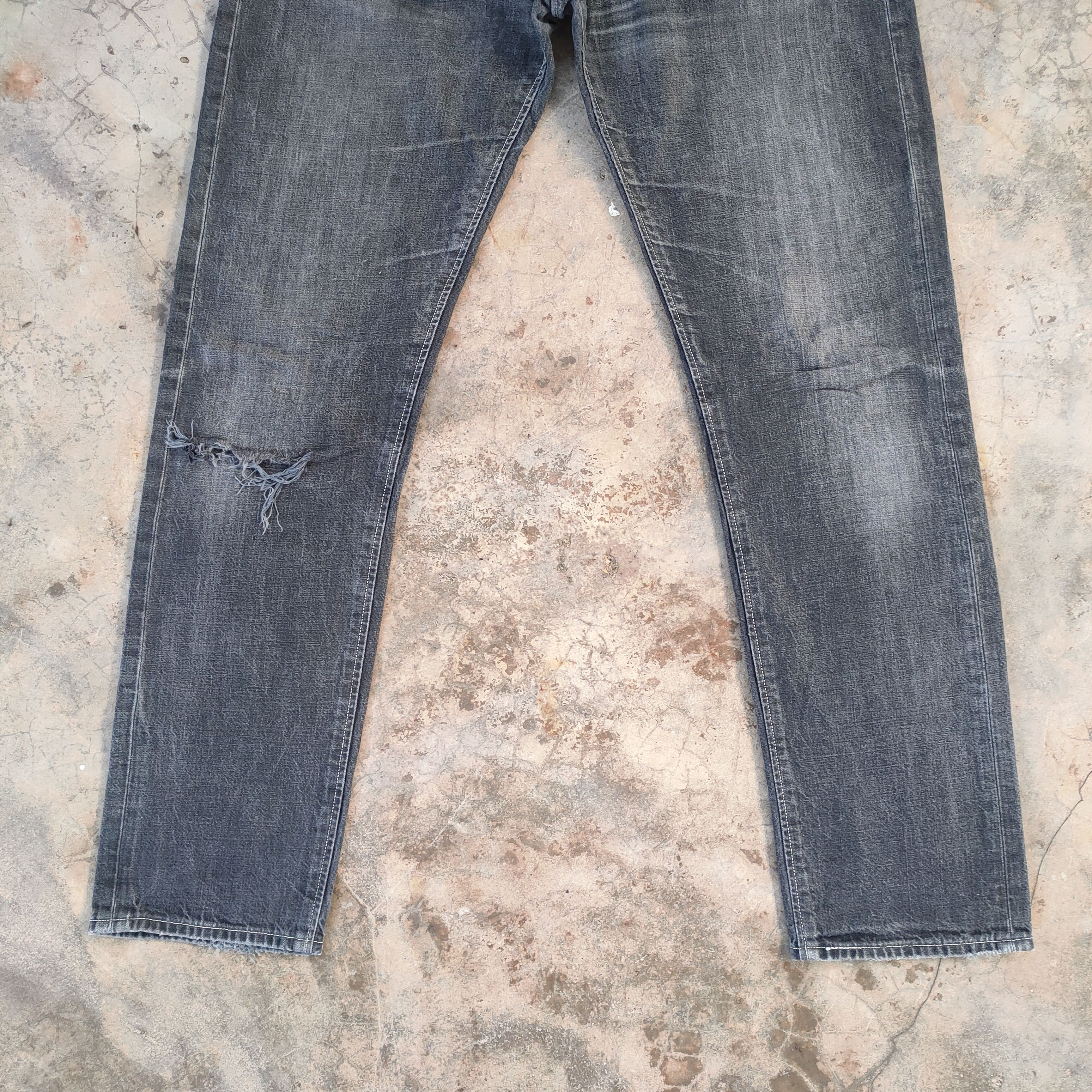 Levi's Vintage Clothing Levi's faded black jeans denim pants Size US 34 / EU 50 - 5 Thumbnail