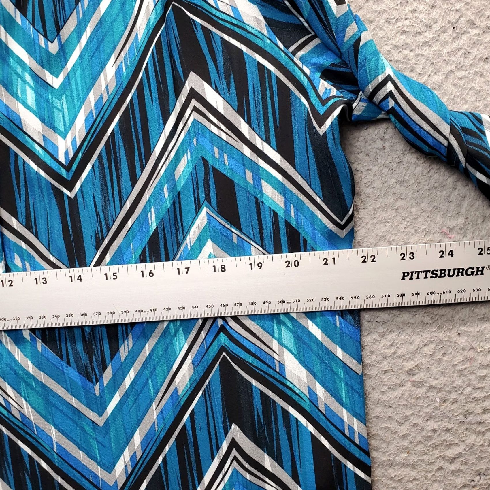 Vintage Zac & Rachel Blouse Top Womens XL Multi Chevron Long Sleeve V-Neck Button Front Blouse Size XL / US 12-14 / IT 48-50 - 4 Thumbnail