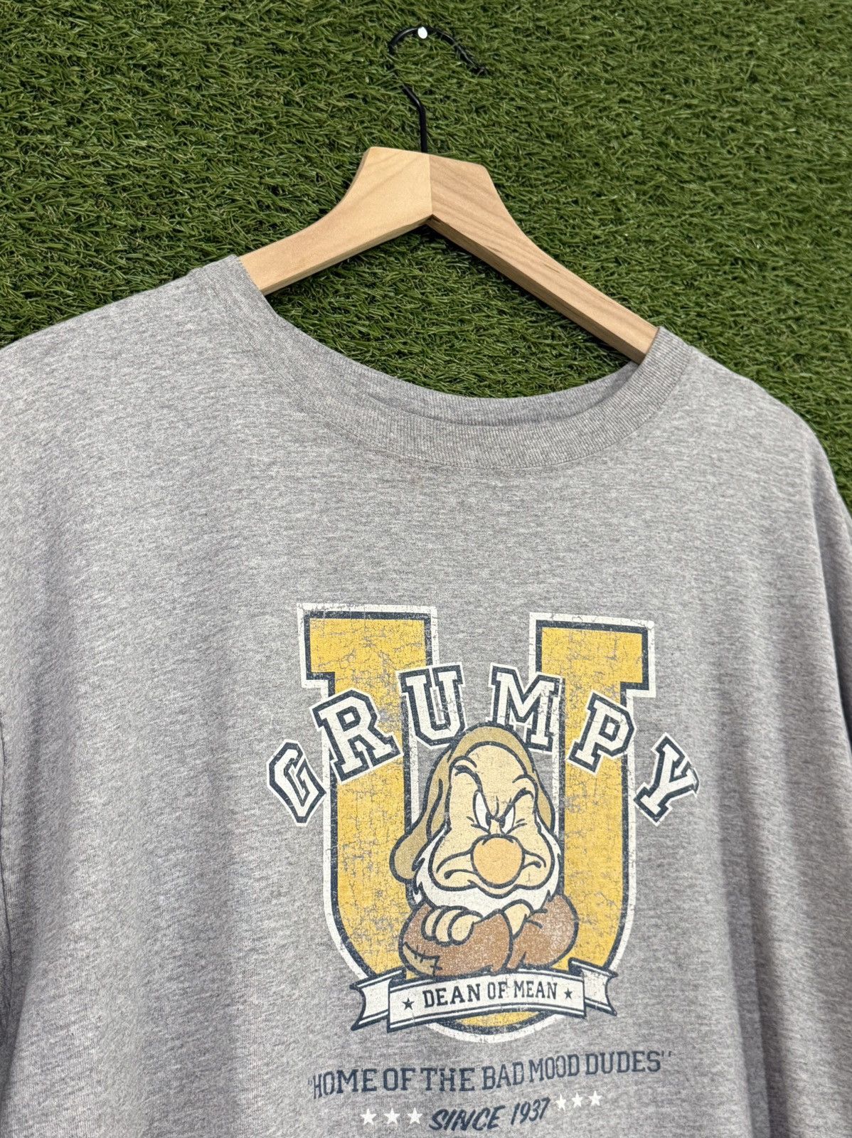 Disney Vintage Disney Snow White Grumpy Tee U 2XL XXL Dwarf Size US XXL / EU 58 / 5 - 2 Thumbnail
