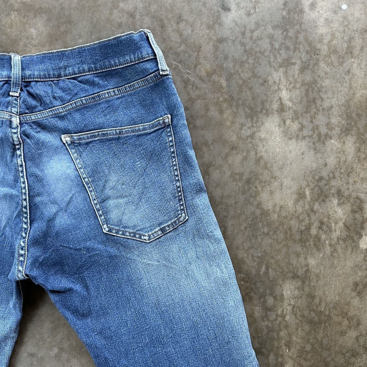 Japanese Brand × Jean × Vintage Vintage Japanese Distressed Faded Denim Jean Pant W31 Size US 31 - 13 Thumbnail