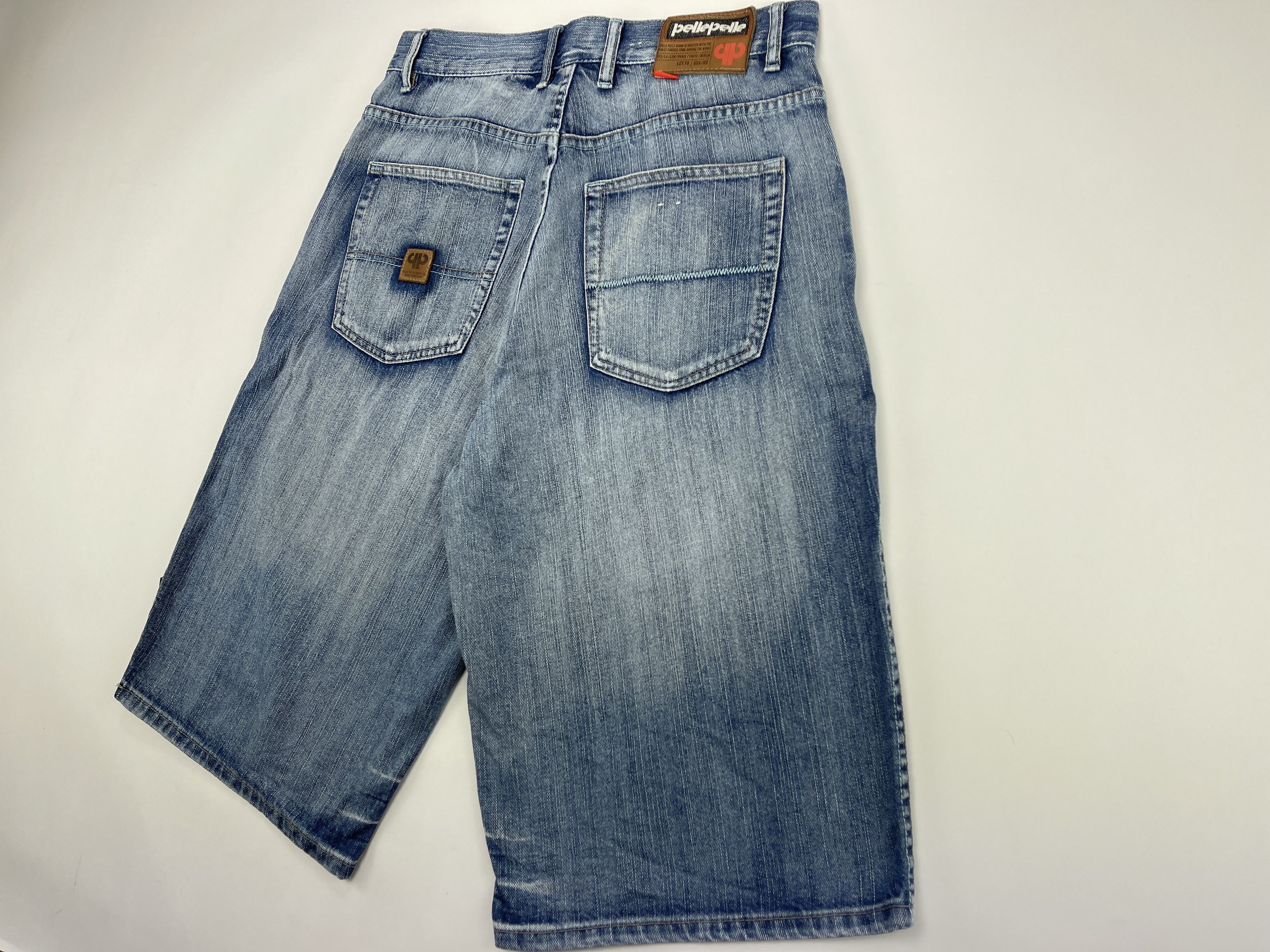 Pelle Pelle PELLE PELLE jeans shorts, Marc Buchanan vintage baggy 90s 32 Size US 32 / EU 48 - 4 Thumbnail