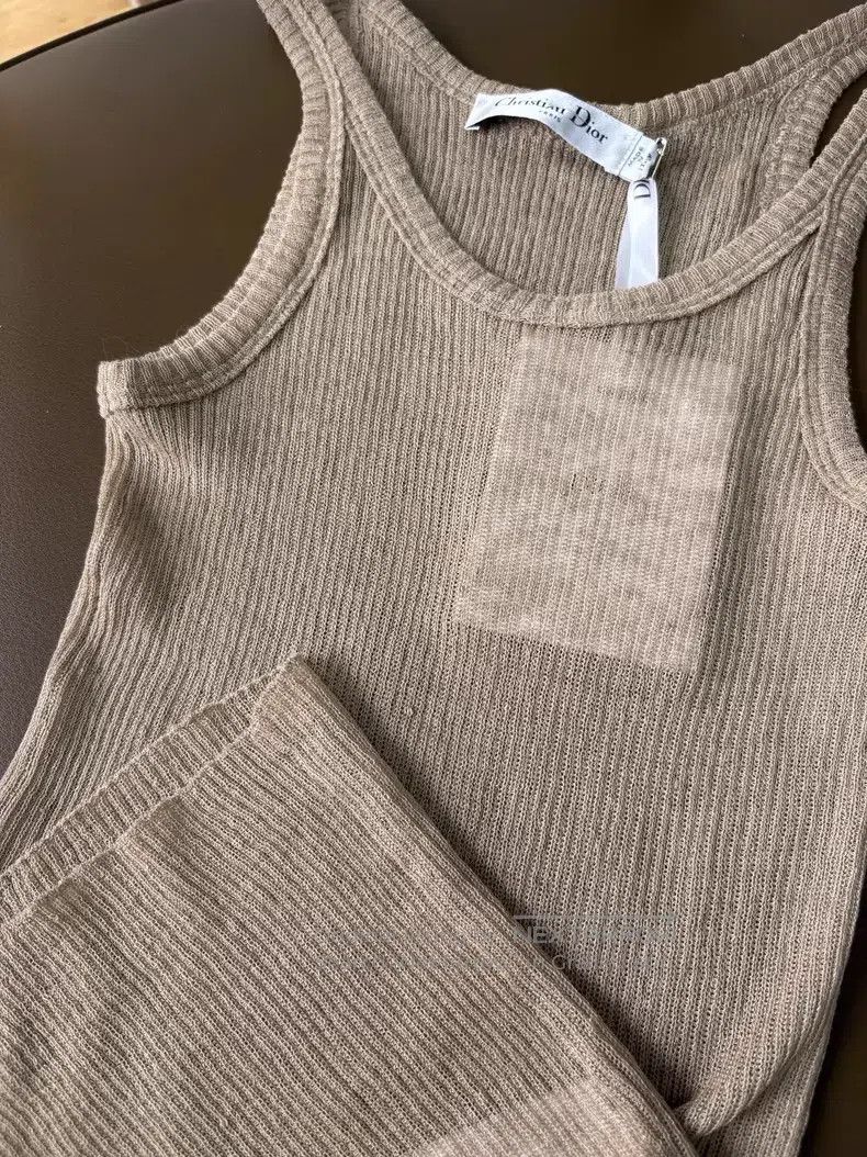Dior Dior Nude little bee embroidery knitted vest Size XS / US 0-2 / IT 36-38 - 4 Thumbnail