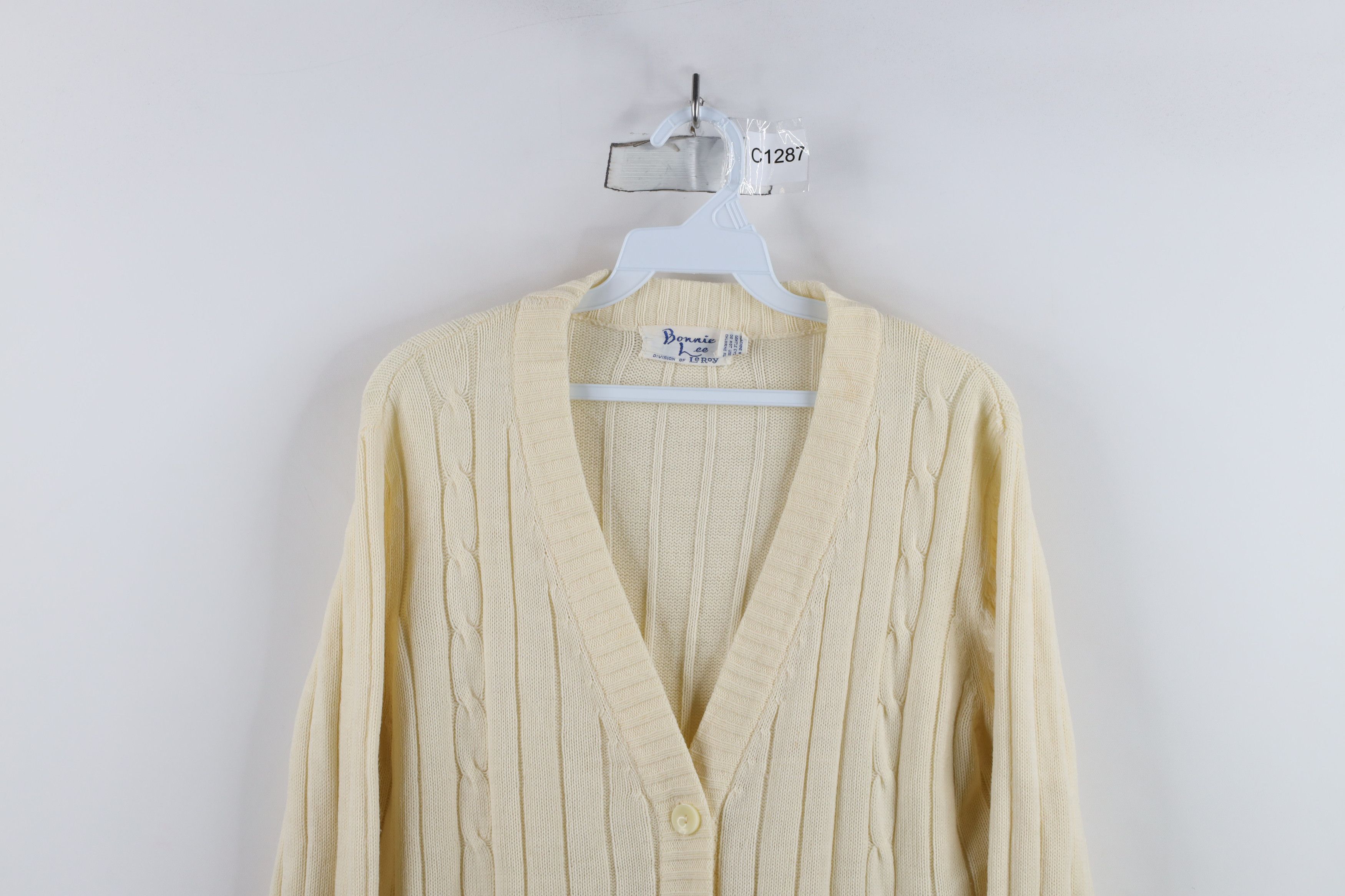 Vintage Vintage 70s Streetwear Ribbed Knit Cardigan Sweater Cream Size S / US 4 / IT 40 - 2 Thumbnail