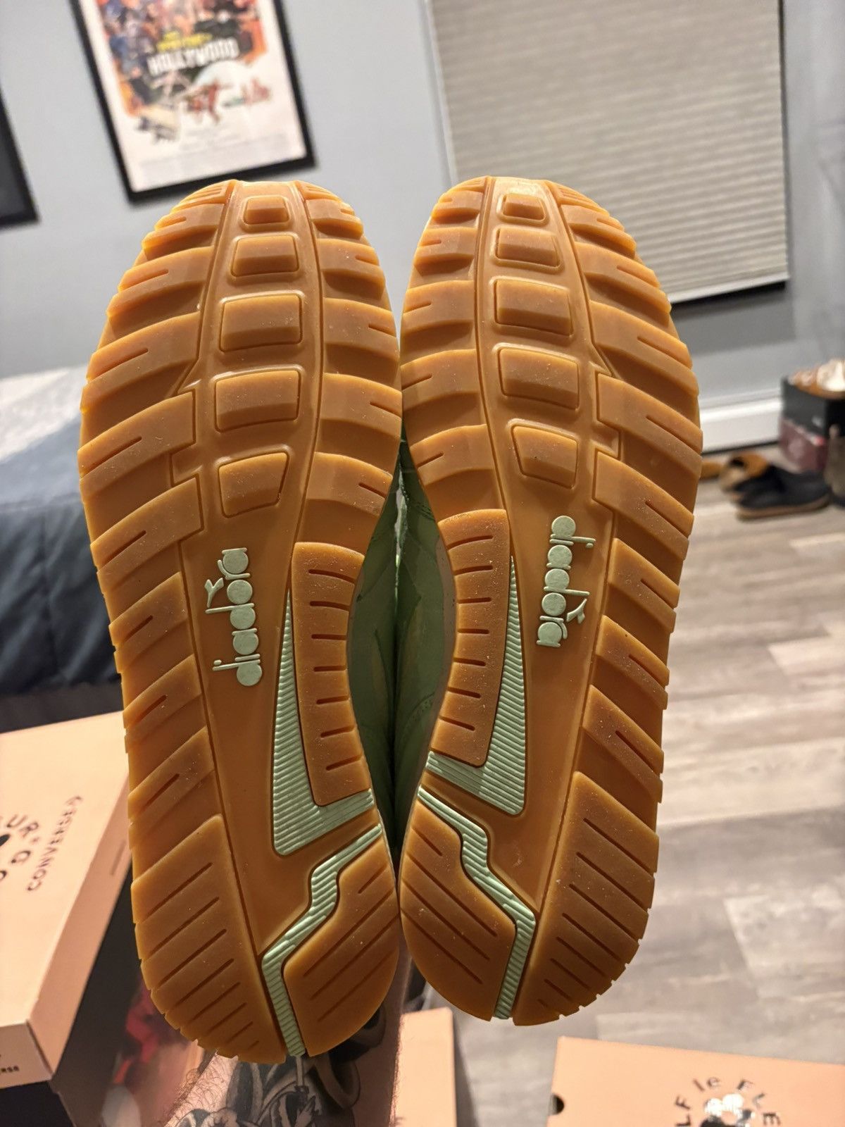 Diadora Diadora N900 Gelato “Pistachio” size 11.5 used Size US 11.5 / EU 44-45 - 6 Thumbnail