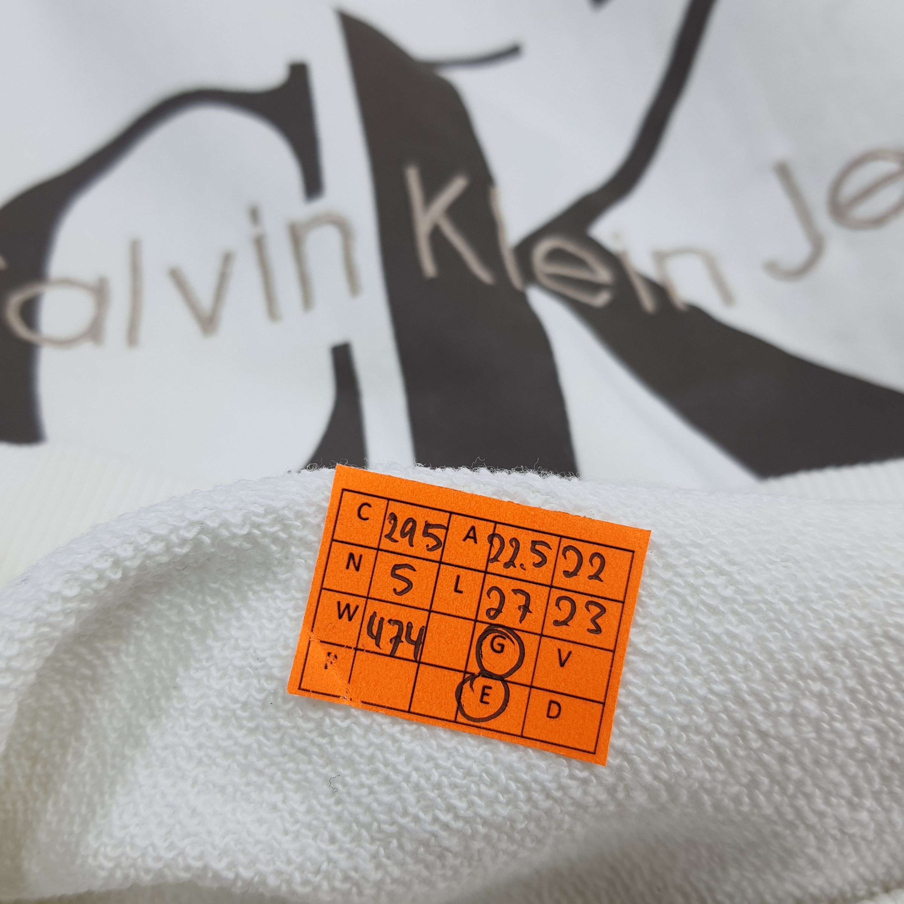Calvin Klein Vintage Calvin Klein Jeans White Pullover C295N5 Size US M / EU 48-50 / 2 - 8 Thumbnail