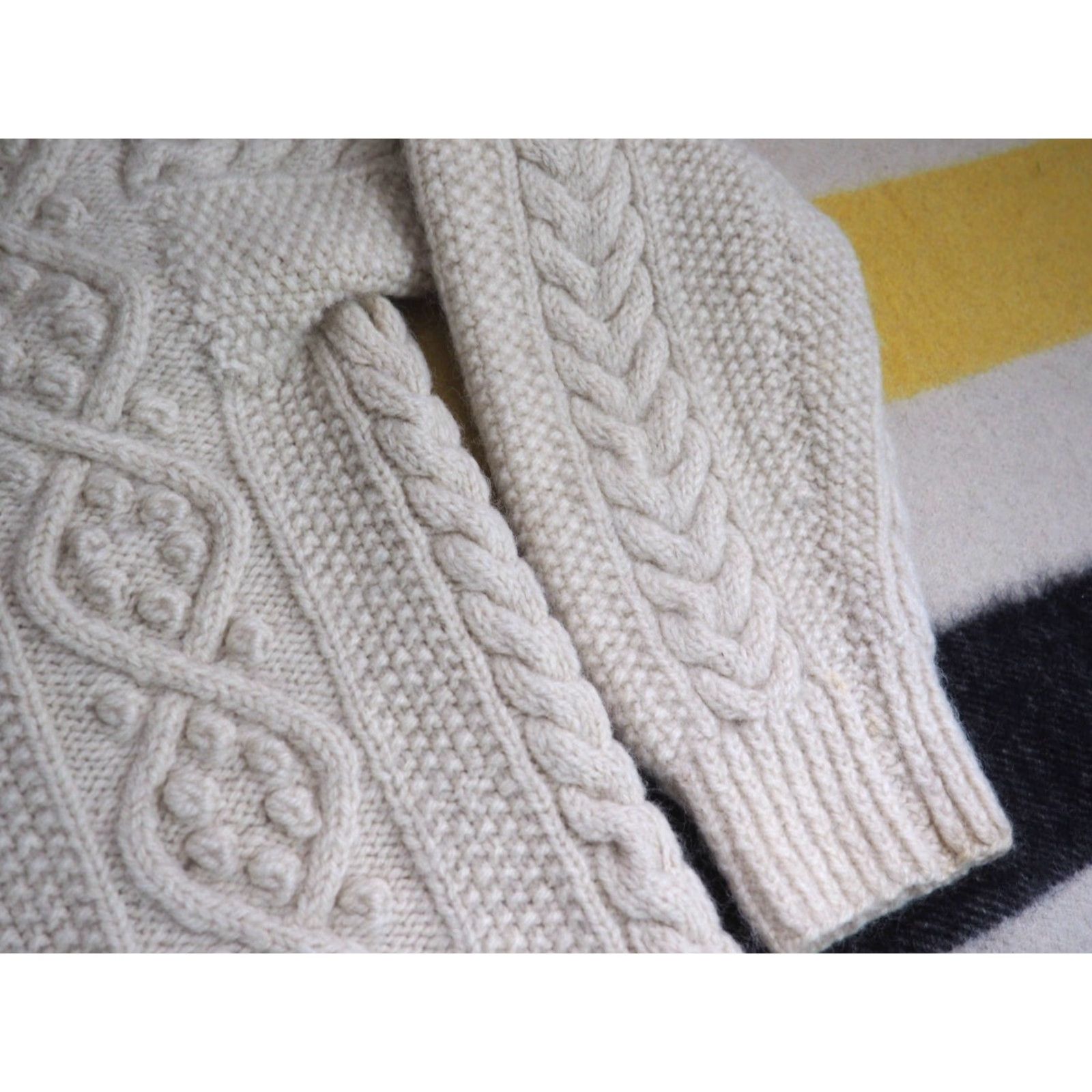 Vintage VTG 60s 70s Cream Ivory Cable Knit Boho Button Fisherman Cardigan Womens L Size L / US 10 / IT 46 - 5 Thumbnail