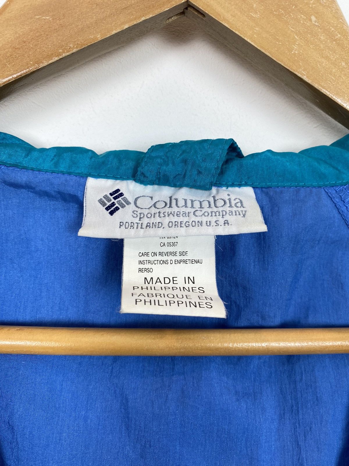 Columbia Vintage Columbia Rain Coat Windbreaker Jacket Womens Size L Size L / US 10 / IT 46 - 8 Thumbnail