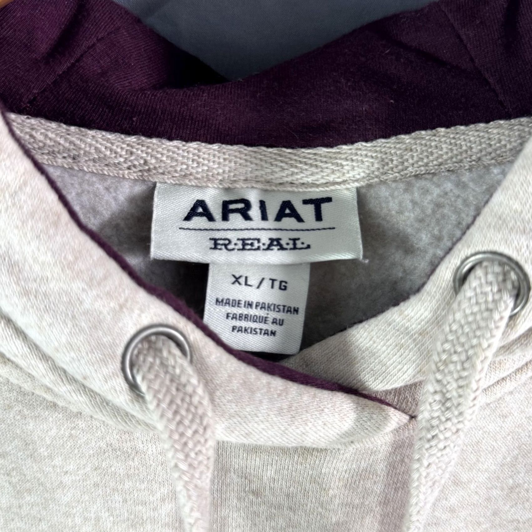 Ariat Ariat Hoodie Mens XL Gray Pullover Sweatshirt EST 1993 Logo Western Casual Size US XL / EU 56 / 4 - 4 Thumbnail