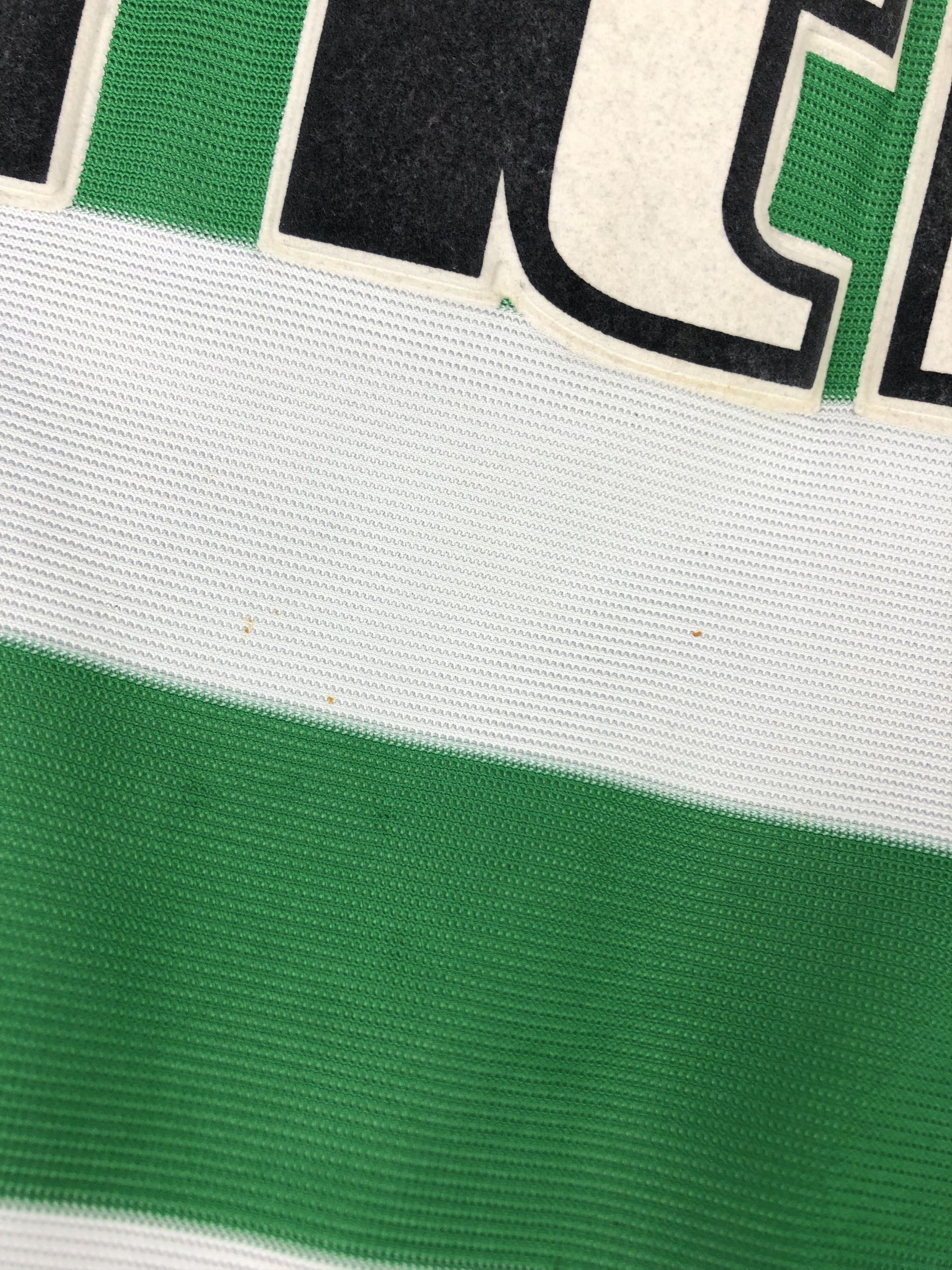 Vintage Celtic football shirt 2001 Soccer Umbro Jersey Mens Trikot Size US S / EU 44-46 / 1 - 7 Thumbnail