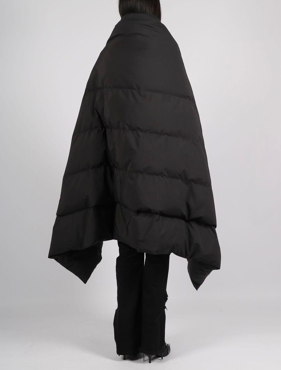 Balenciaga Balenciaga FW22 360° Show Padded Blanket Size ONE SIZE - 3 Thumbnail