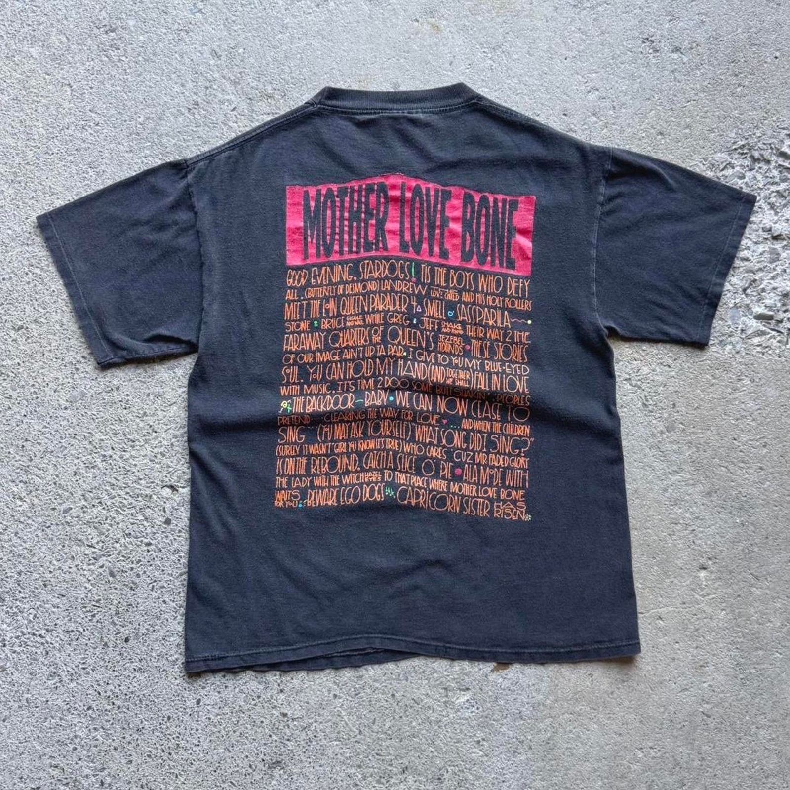 Brockum 90s Mother Love Bone Licensed Brockum Group Band T-Shirt Size US M / EU 48-50 / 2 - 6 Thumbnail