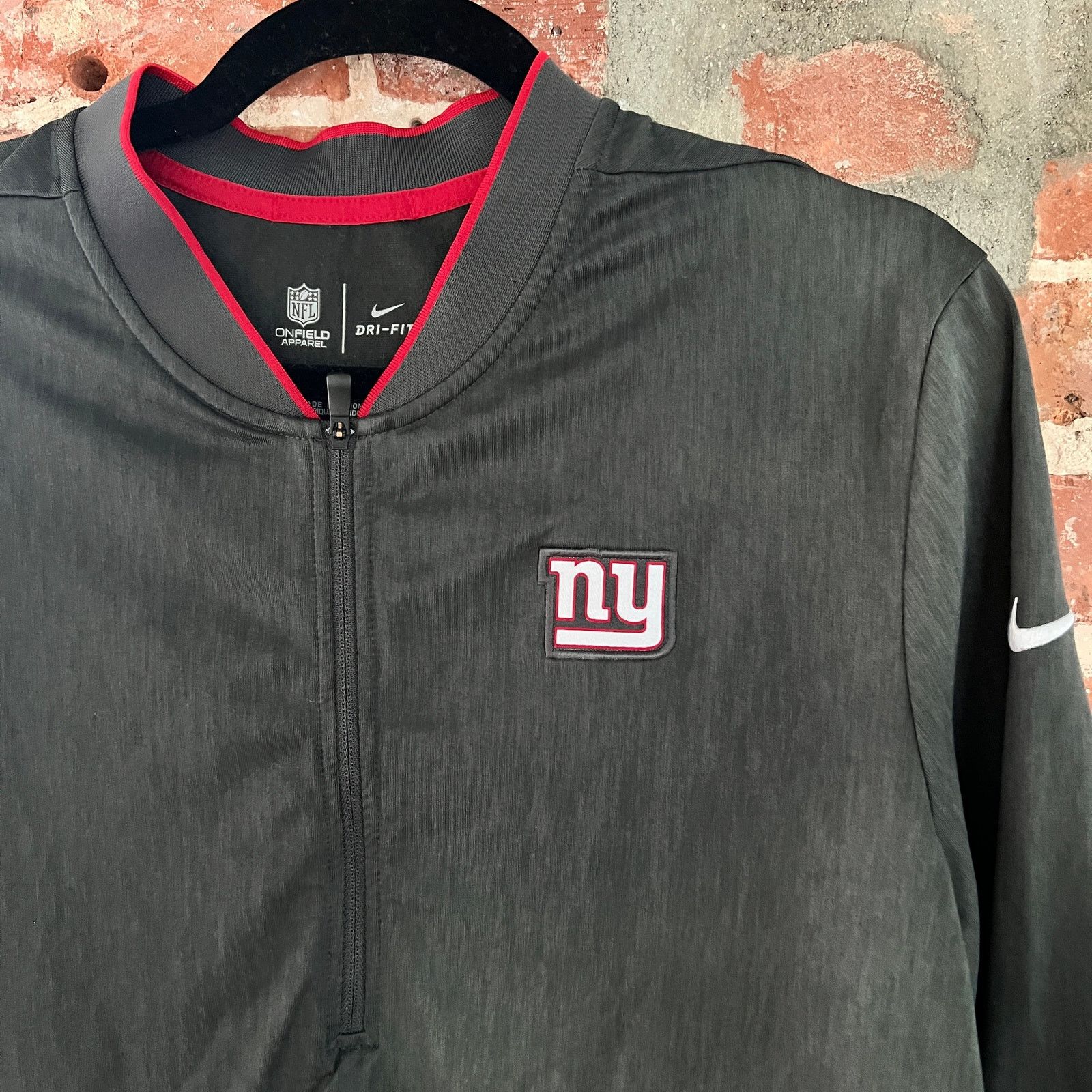 Nike NY Giants NFL Nike OnField 1/4 Zip Gray Jacket M 20x28 Size US M / EU 48-50 / 2 - 1 Thumbnail