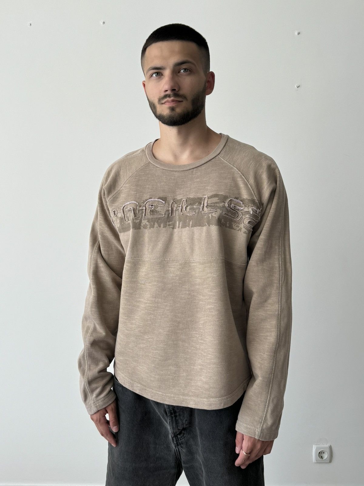 O'Neill × Vintage Vintage Y2K O’Neill Surfboarding Skate Sweatshirt Size US L / EU 52-54 / 3 - 1 Thumbnail