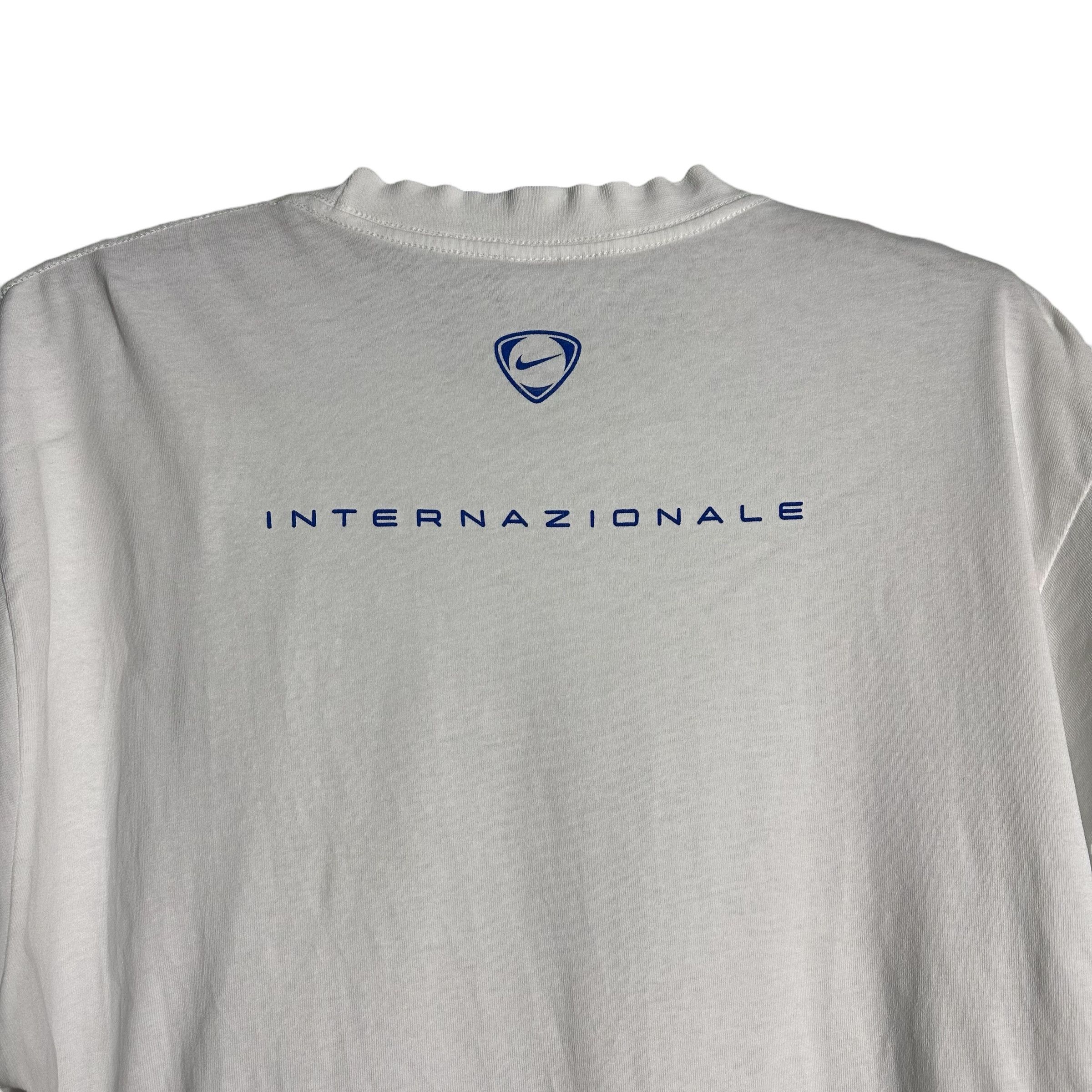 Nike 🔥RARE🔥Vintage Nike x Inter Milan FC Spell Out T-shirt Size US M / EU 48-50 / 2 - 4 Thumbnail