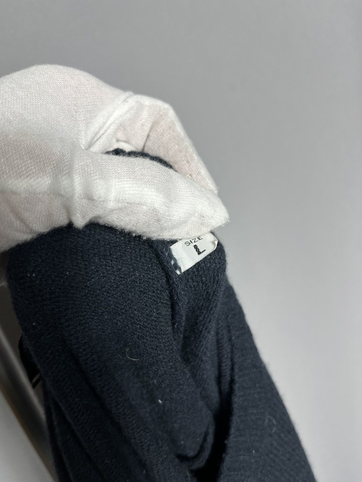 Moschino moschino sweater wool vintage mens navy 90s knit Size US L / EU 52-54 / 3 - 6 Thumbnail